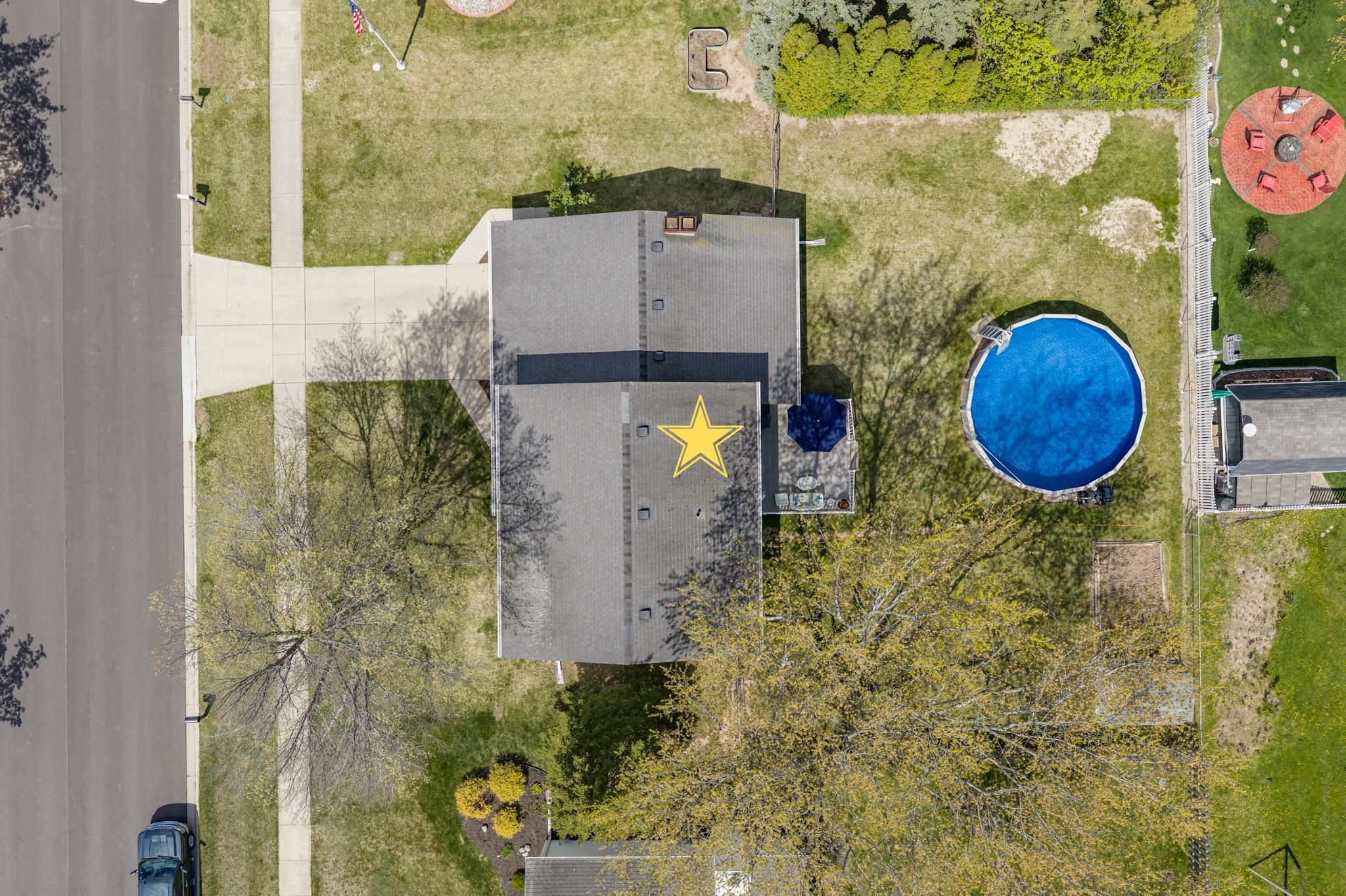 413 S Good Hope Rd, De Pere, WI 54115