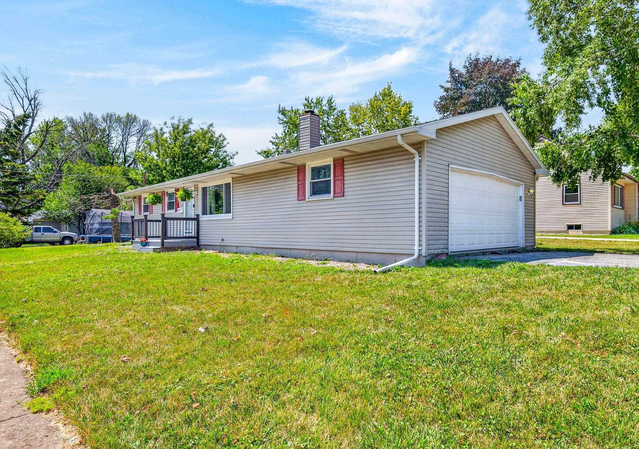 808 Grove St, Menasha, WI 54952