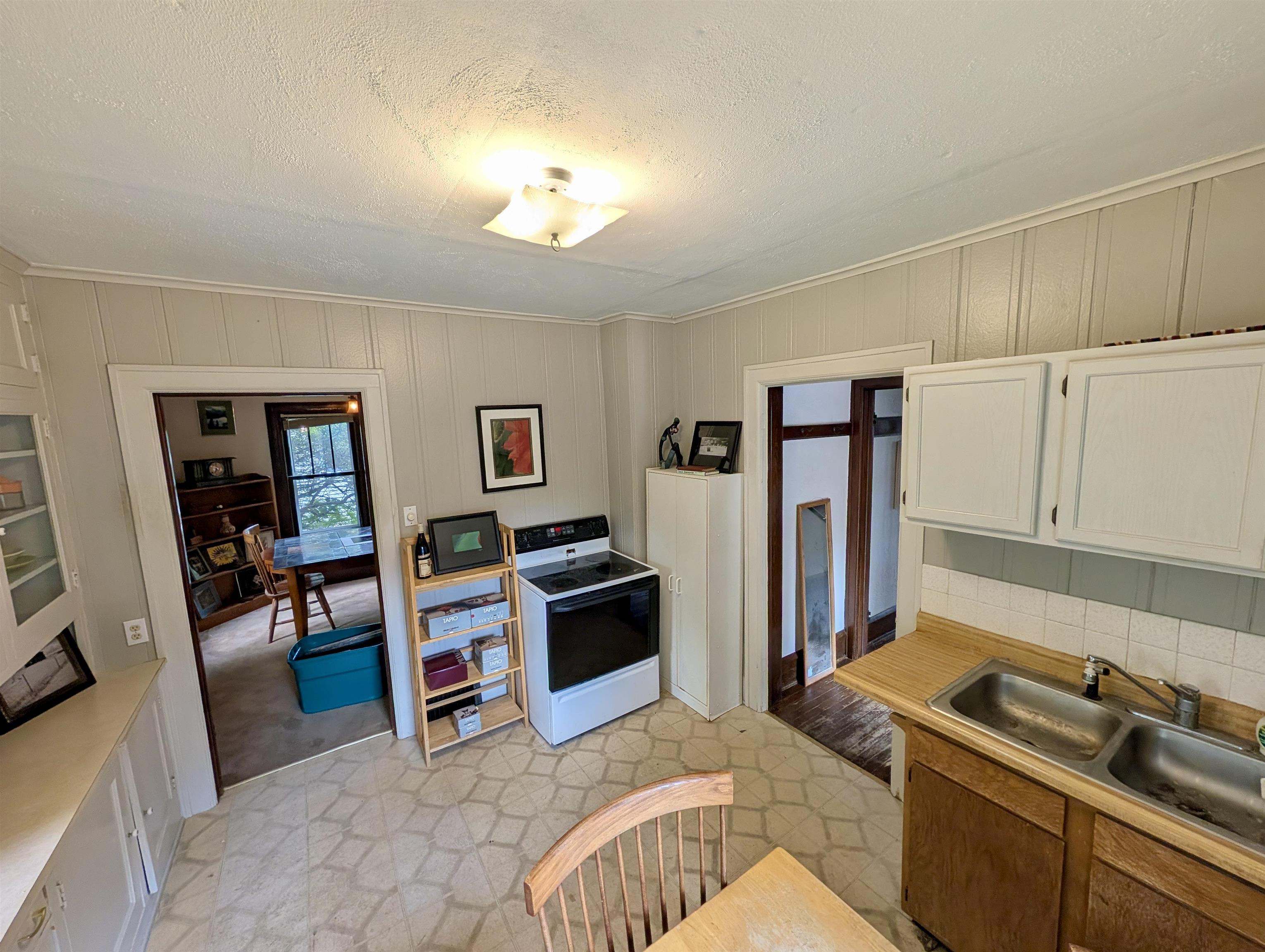 516 E Maple St, Appleton, WI 54915