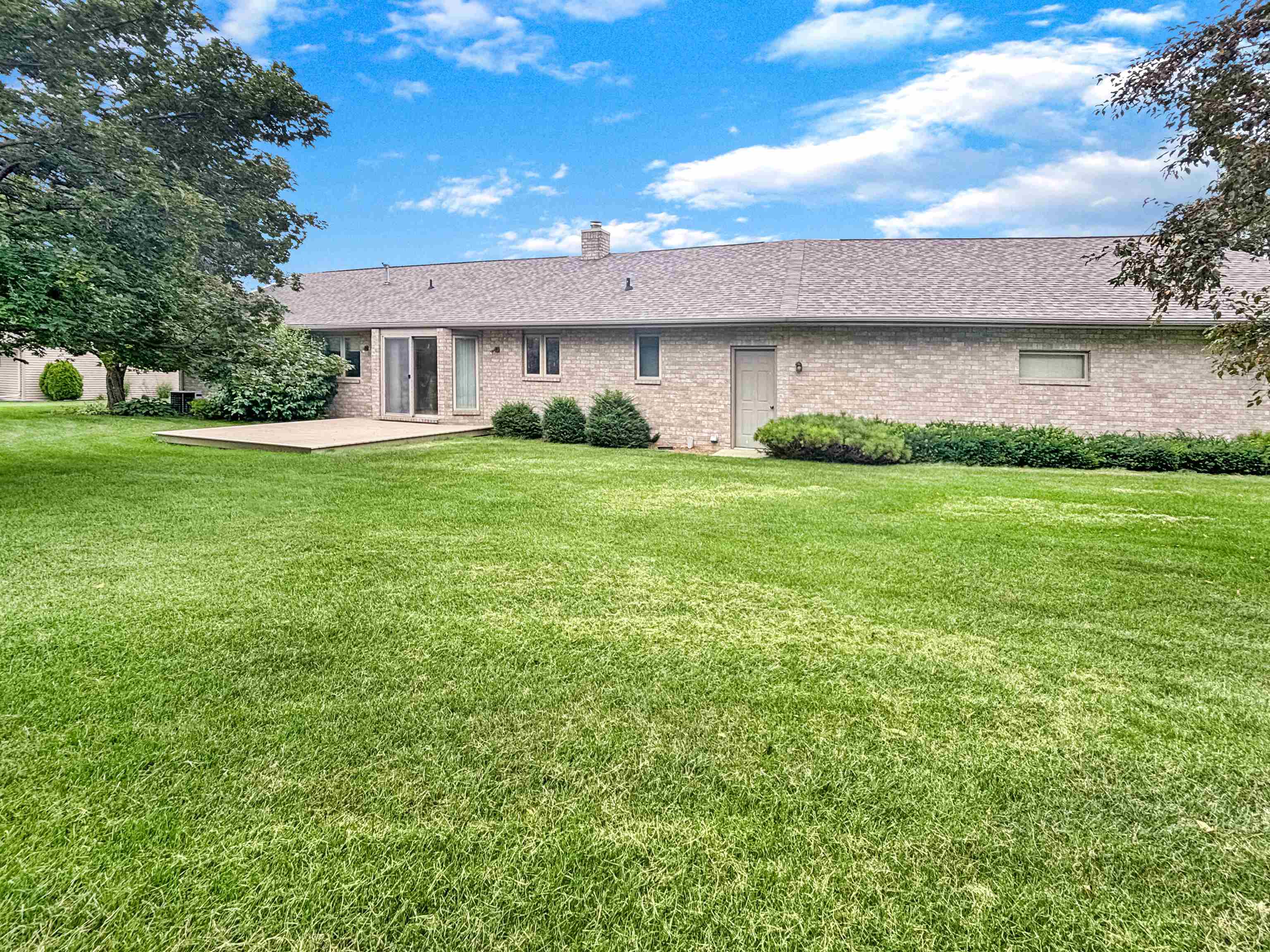 3101 Claymore Ln, New Franken, WI 54229-9775