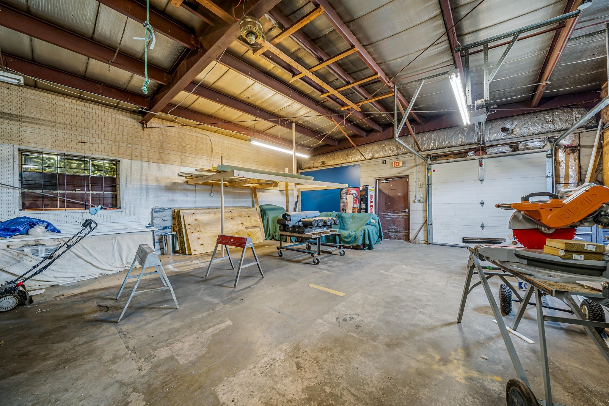 2825 Bowen St, Oshkosh, WI 54901