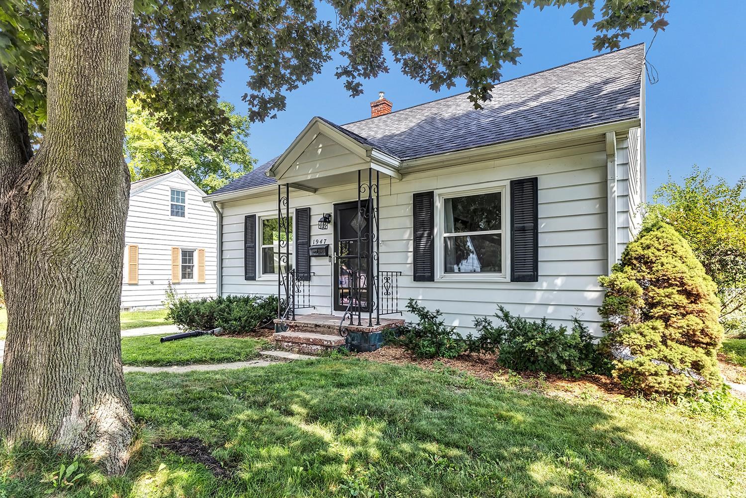 1947 Farlin Ave, Green Bay, WI 54302