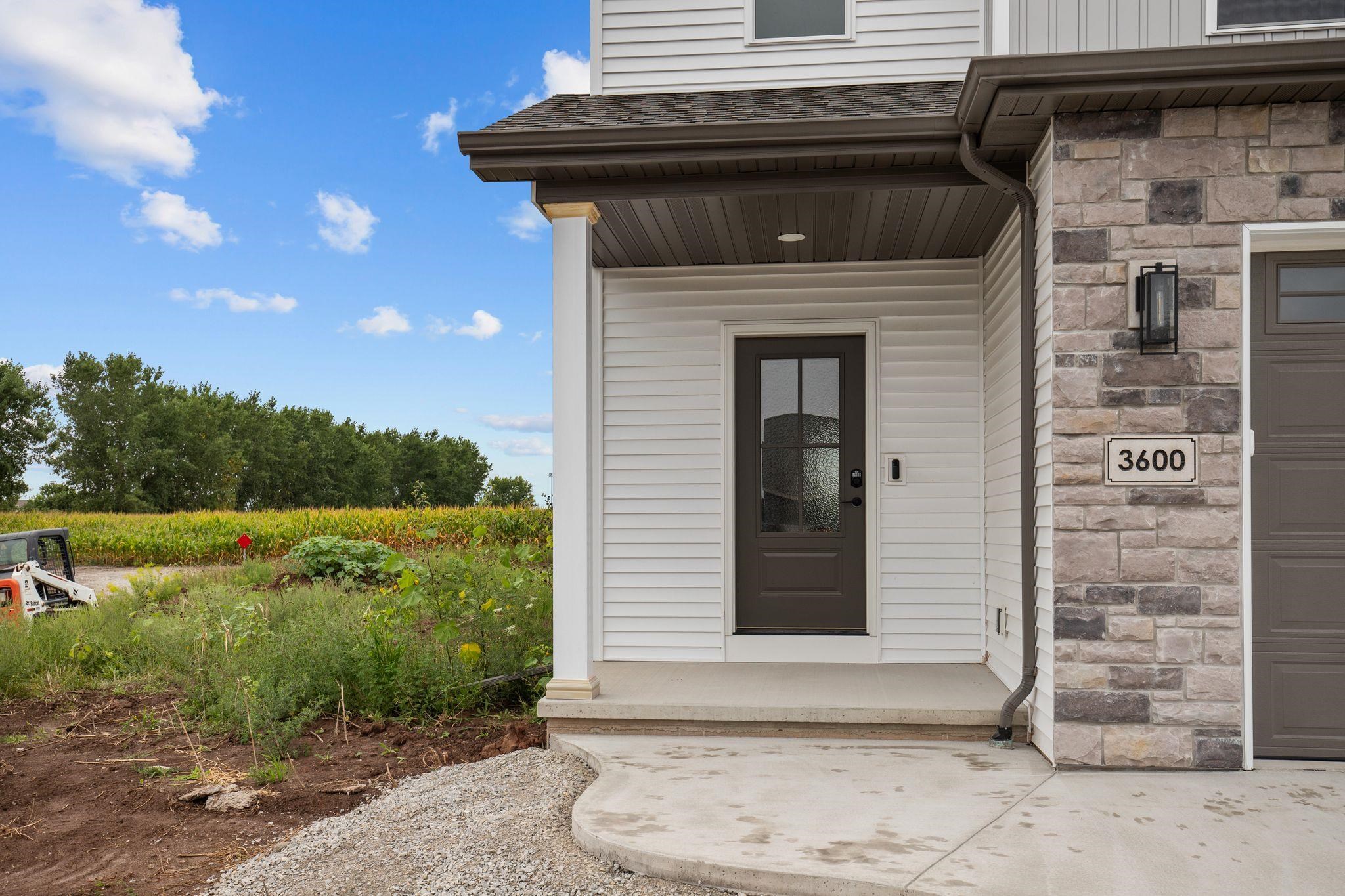 3600 E Golden Gate Dr, Appleton, WI 54913