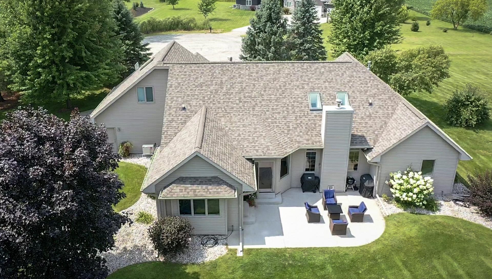 N4326 Red Leaf Dr, Appleton, WI 54913