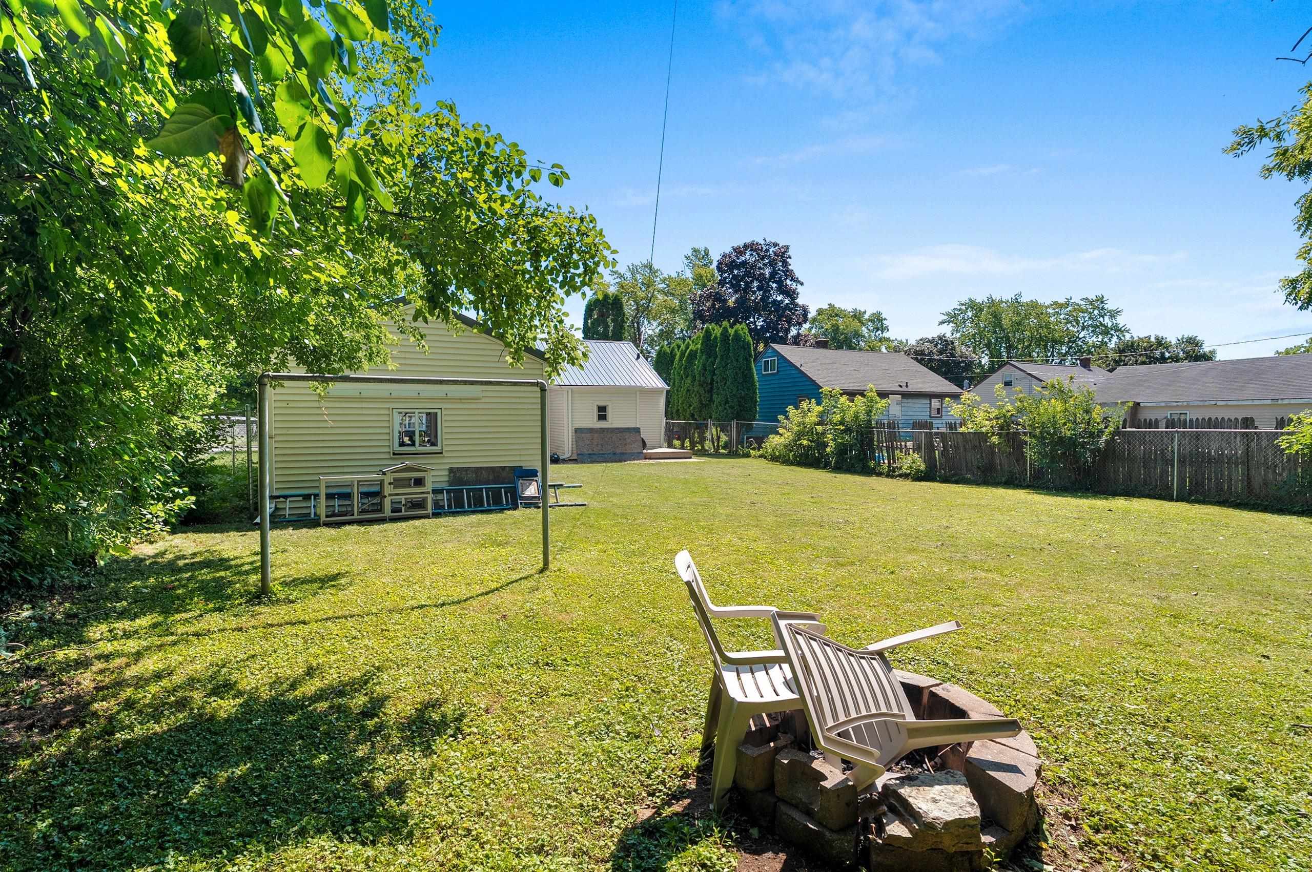 1519 N Wayne St, Appleton, WI 54911