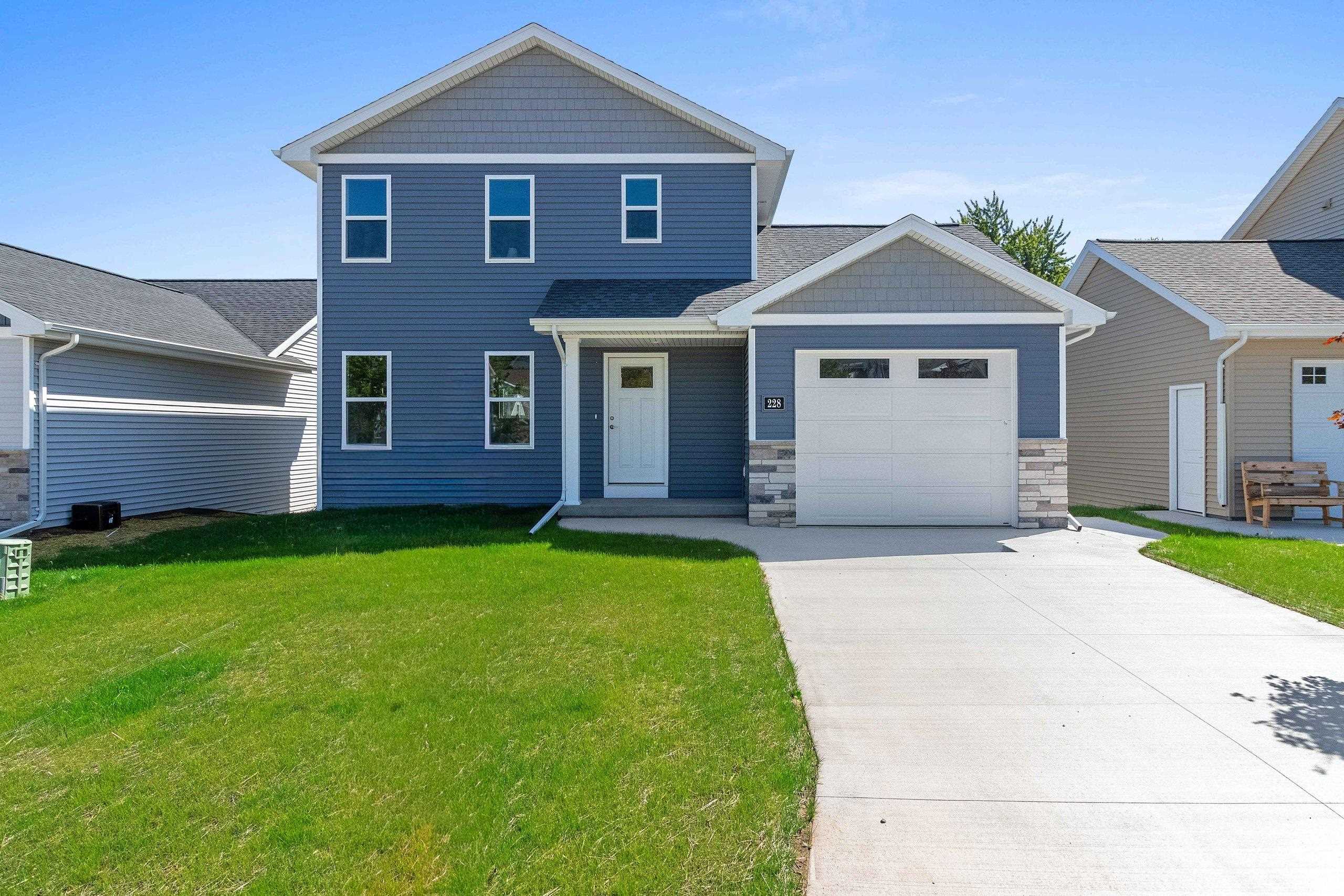 228 Fairview Ln, Chilton, WI 53014