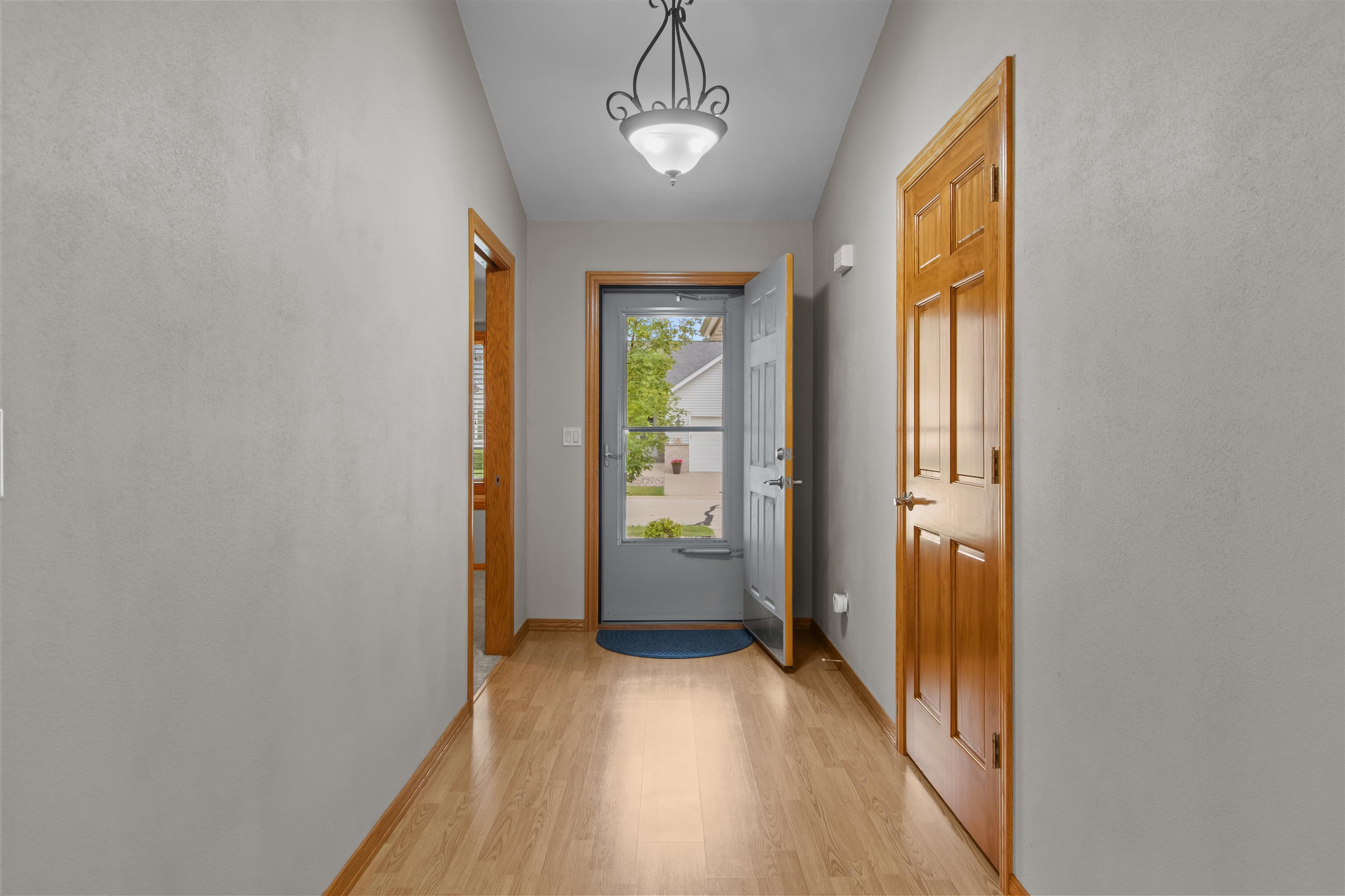 44 Penbrook Cir, Appleton, WI 54913