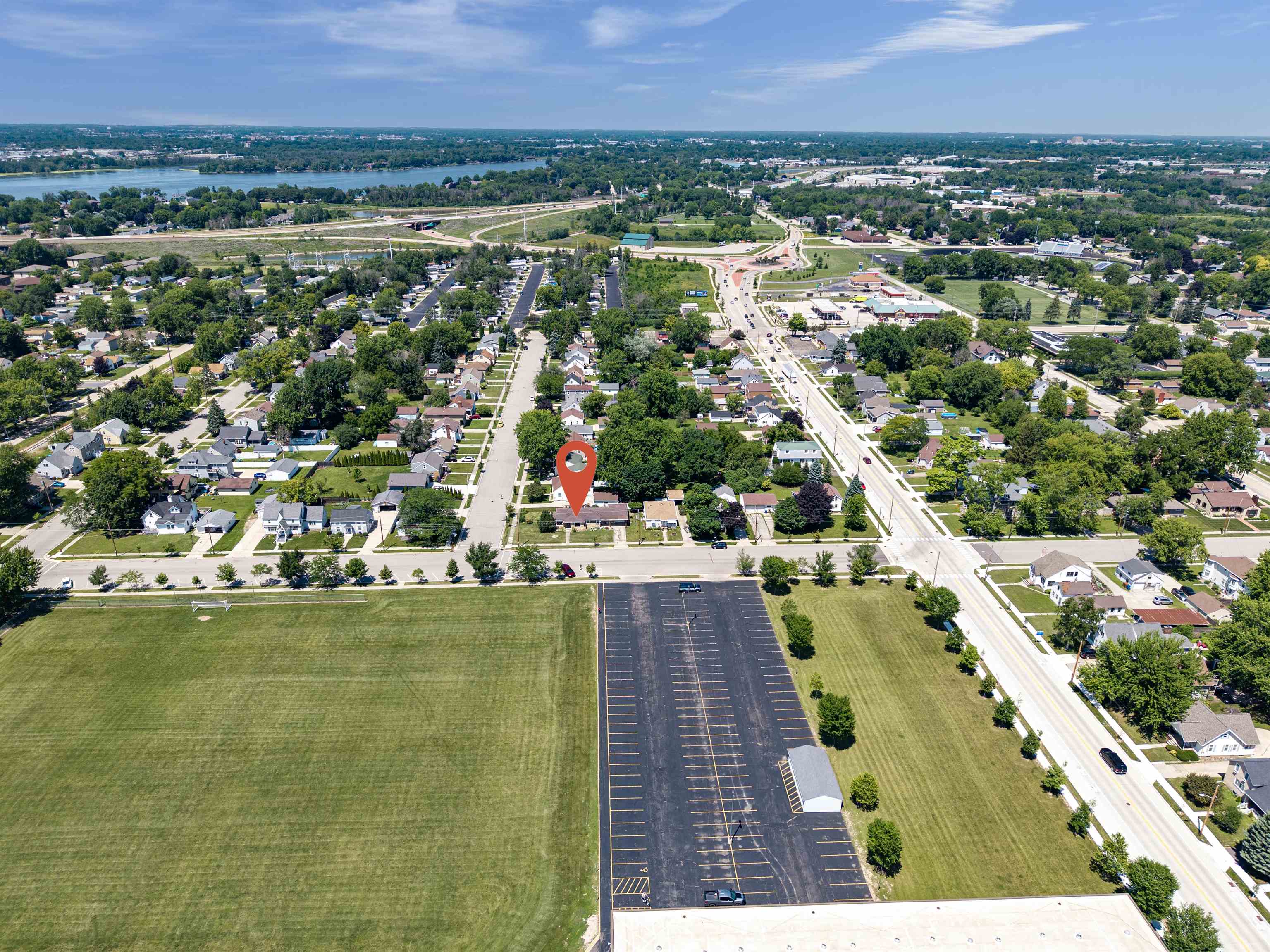 428 8th St, Menasha, WI 54952