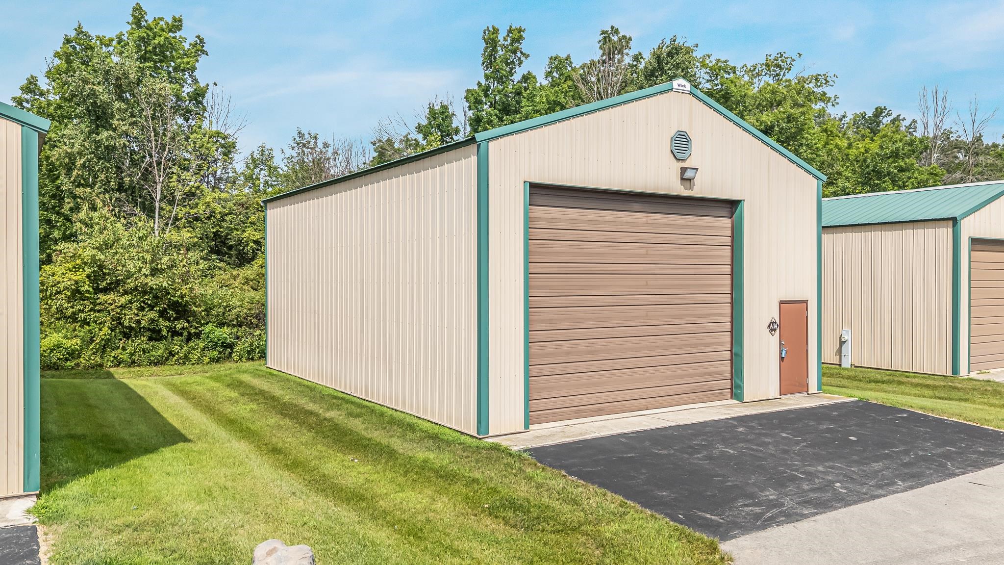 1094 Fernando Dr #A-14, Hobart, WI 54177