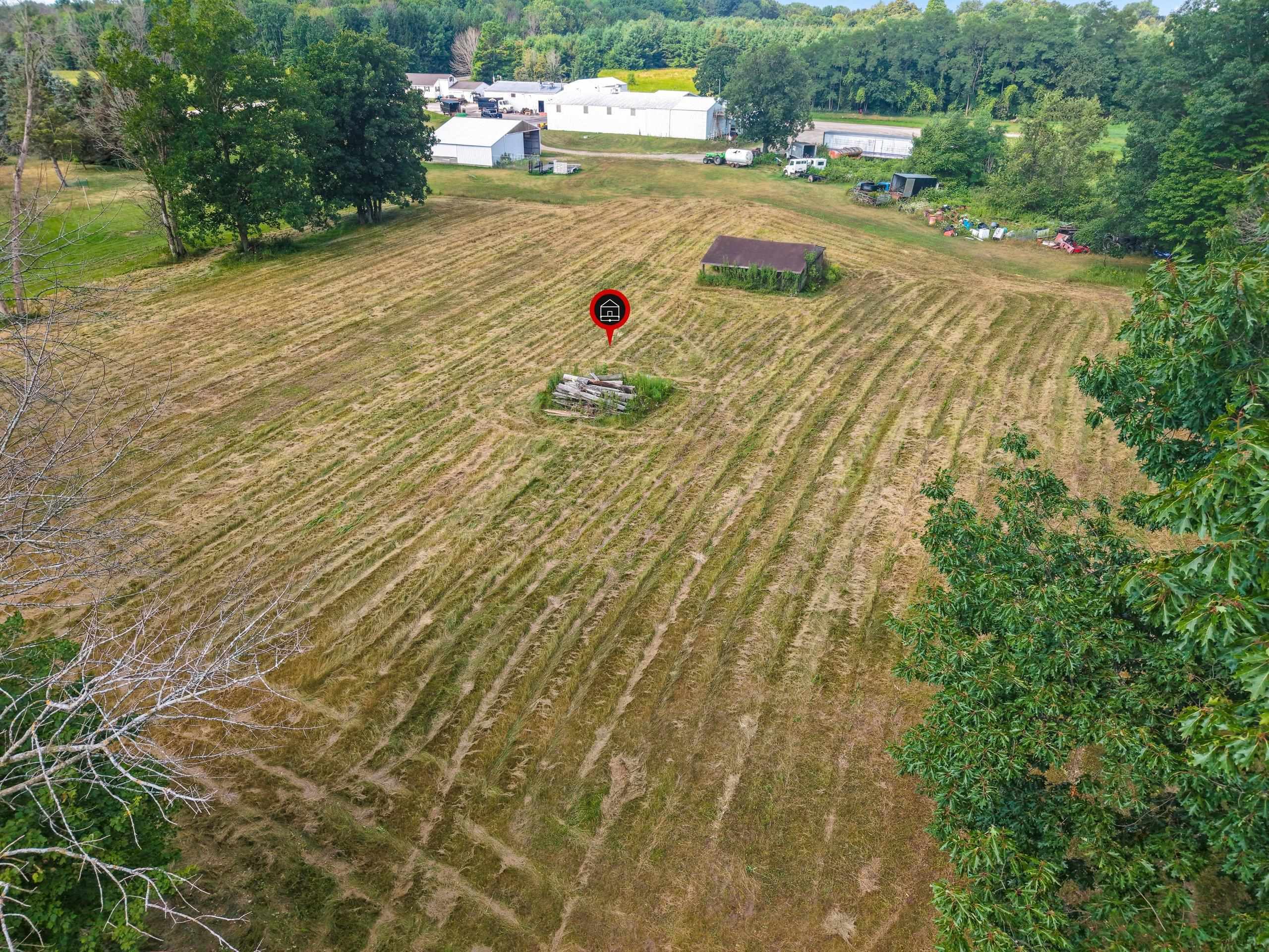 3610 Shady Ln, Suamico, WI 54313