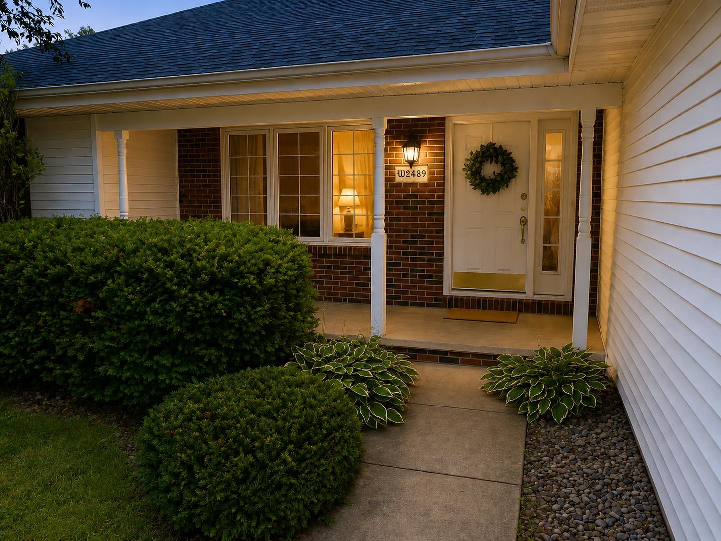 W2489 Clover Downs Ct, Appleton, WI 54915