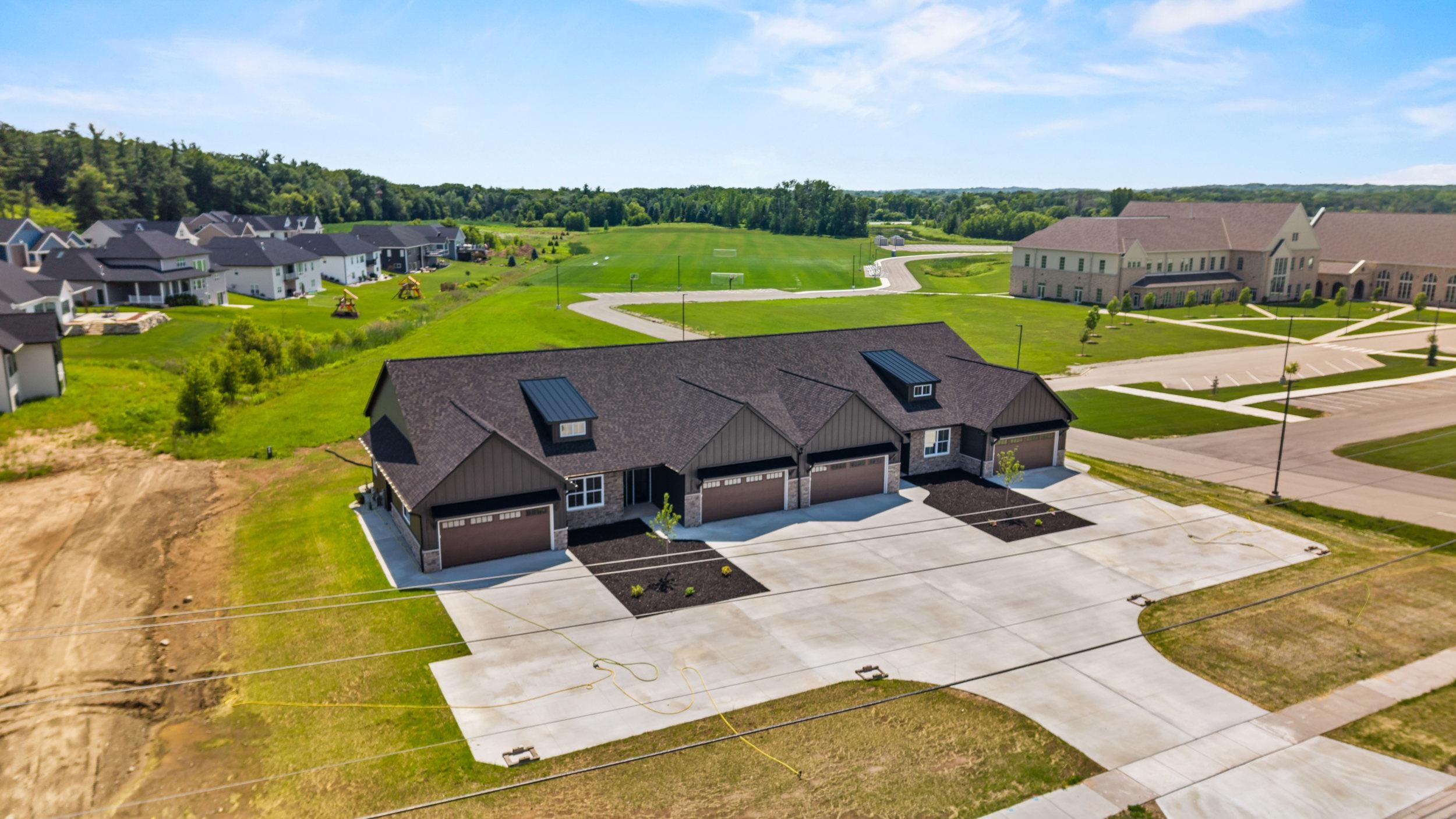 3385 Shawano Ave, Green Bay, WI 54313