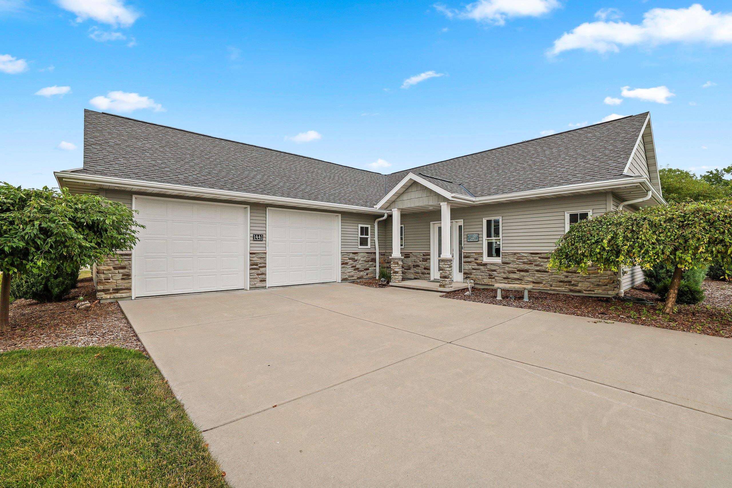 1441 Ava Hope Ct, De Pere, WI 54115