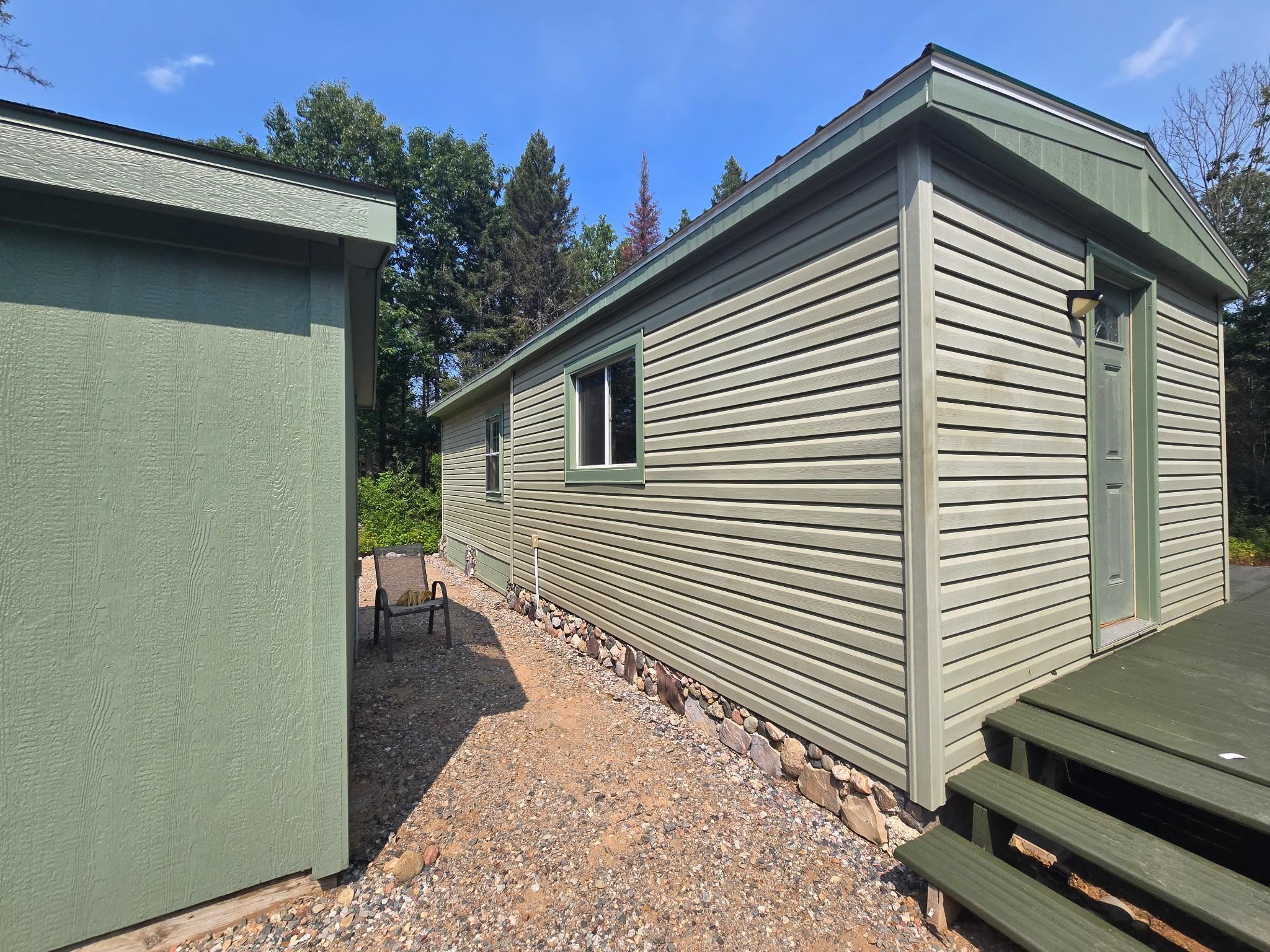 445 Kus Rd, Armstrong Creek, WI 54103