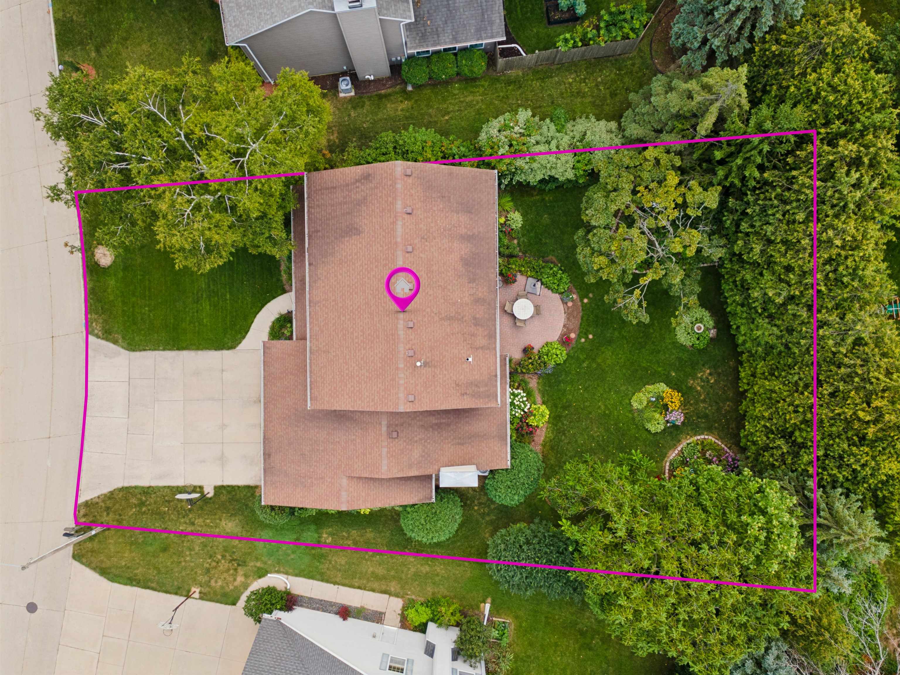33 Pheasant Ct, Appleton, WI 54915