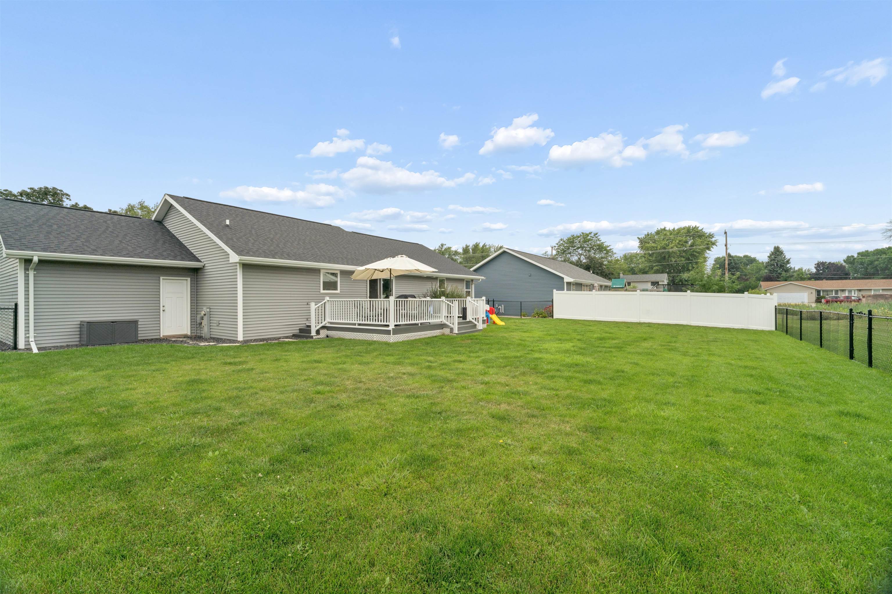 2406 Hendricks Ave, Kaukauna, WI 54130