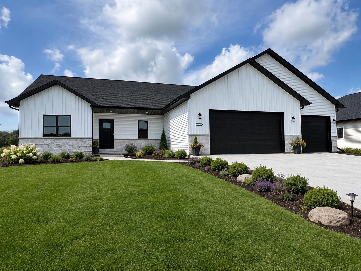 8339 Marlo Ave, Neenah, WI 54956