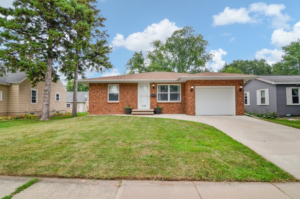 1724 N Ullman St, Appleton, WI 54911