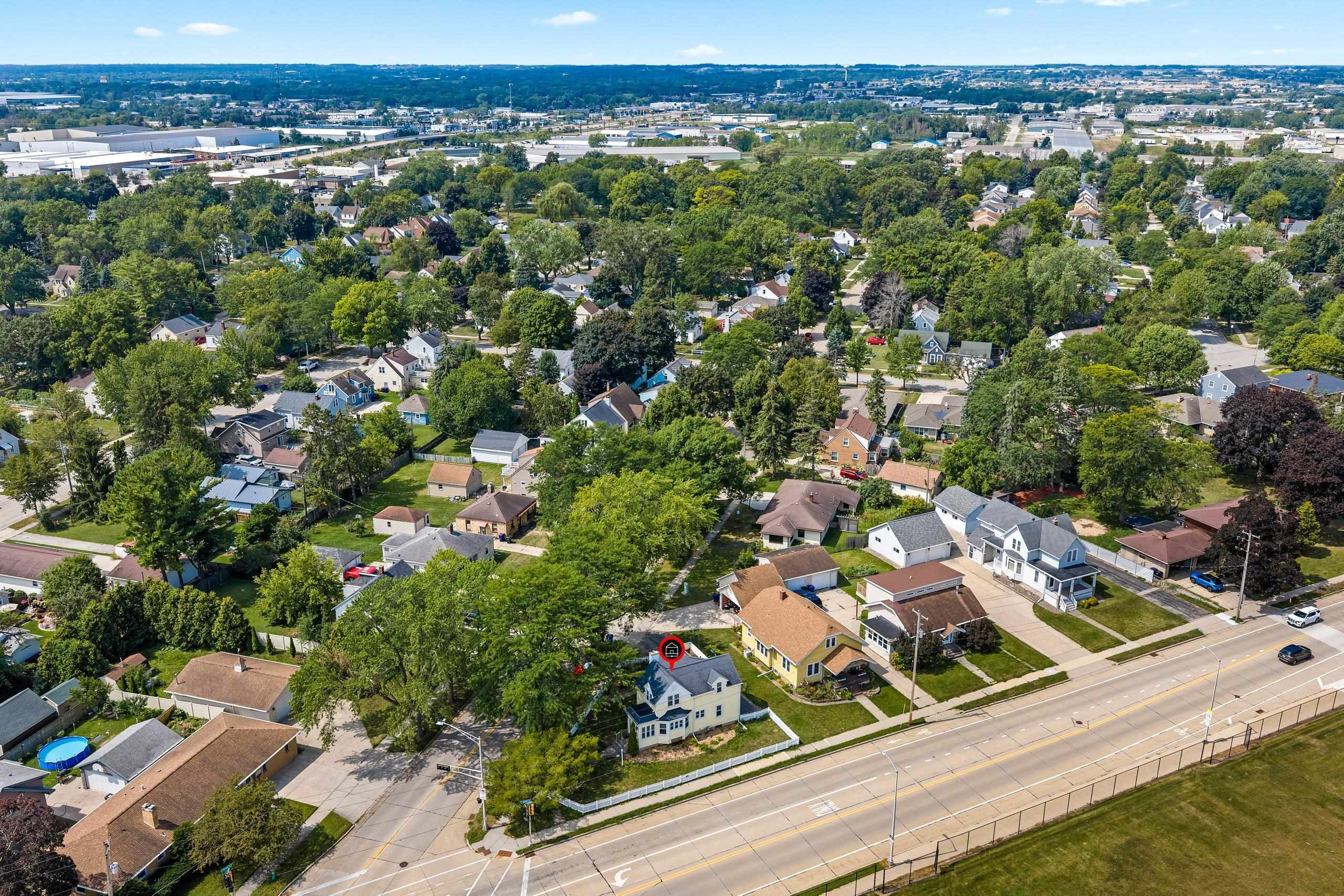 1312 W Packard St, Appleton, WI 54914