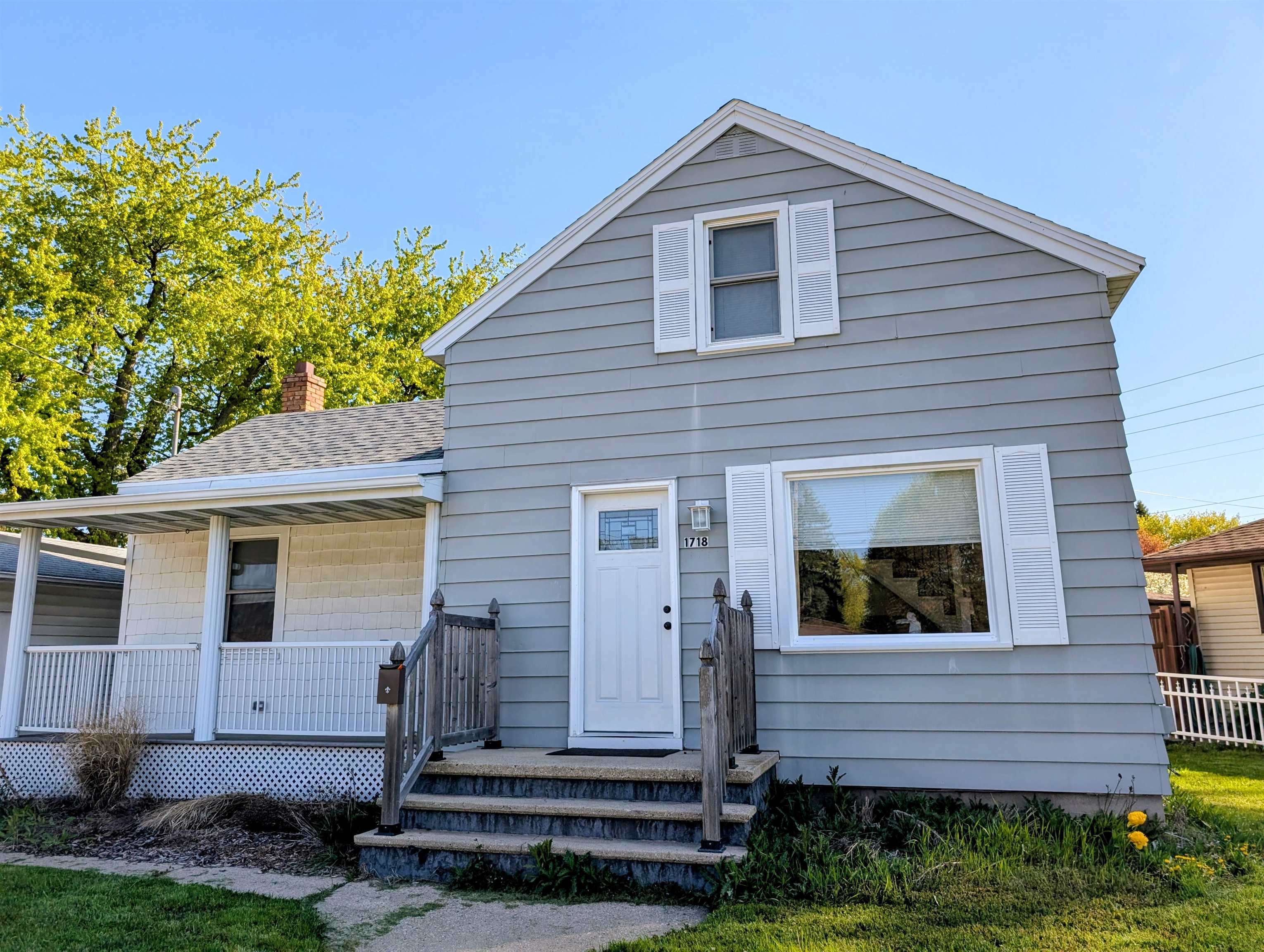 1718 E John St, Appleton, WI 54915