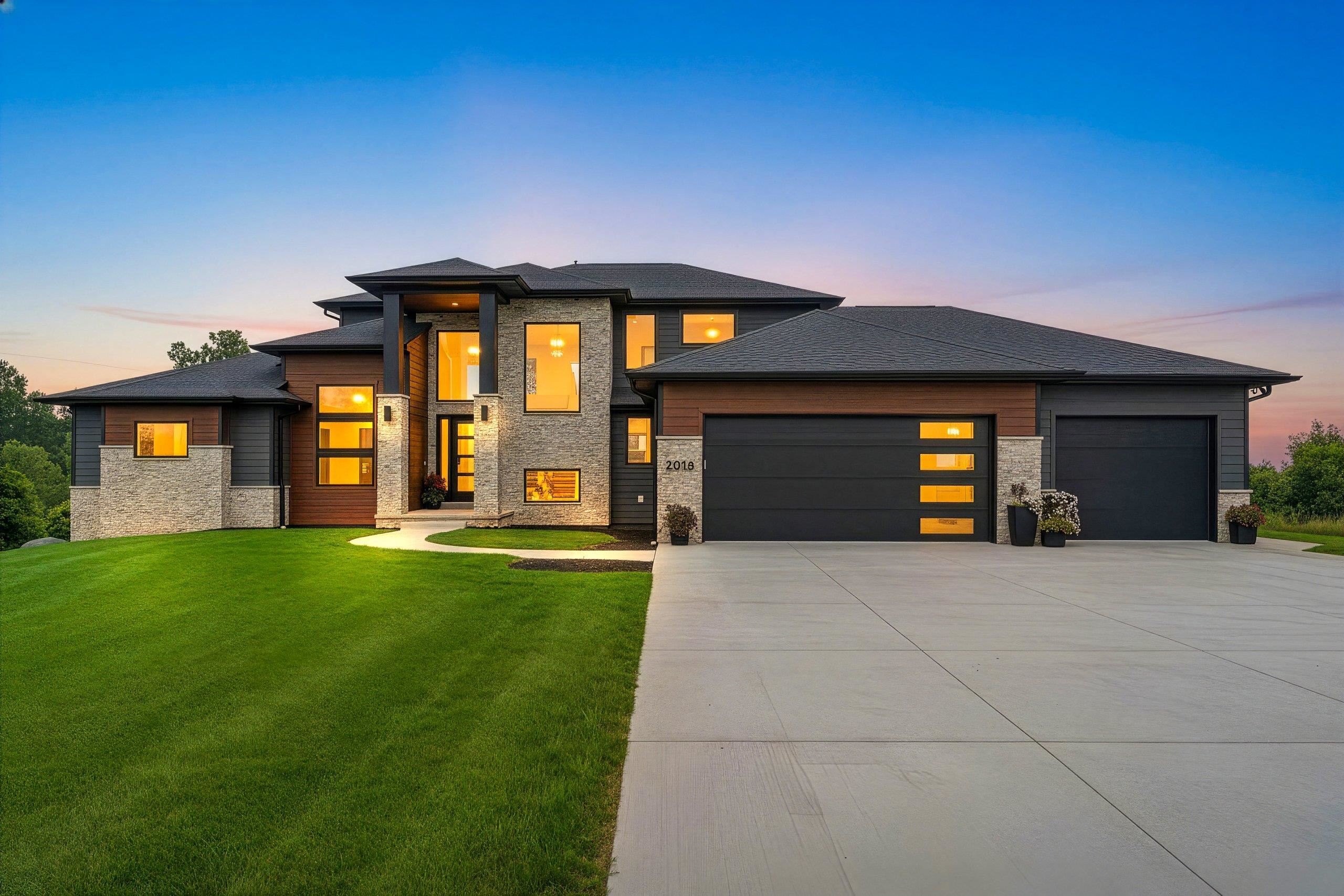 2016 Jen Dr, De Pere, WI 54115
