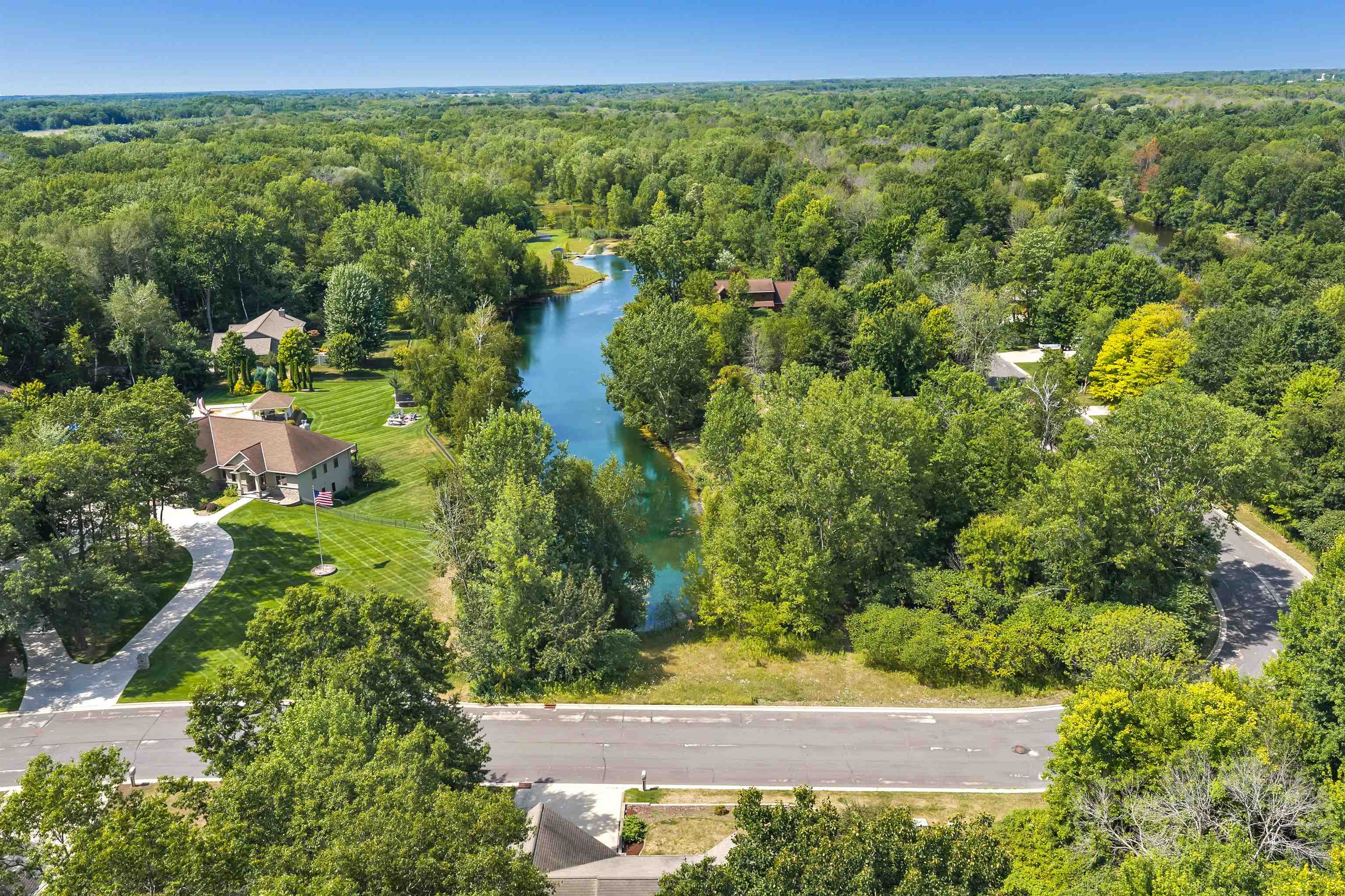 1444 Kord Ct, Oconto, WI 54153