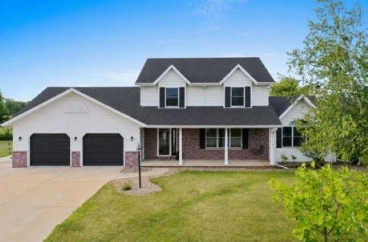 2820 Blue Spruce Dr, Green Bay, WI 54311-4509