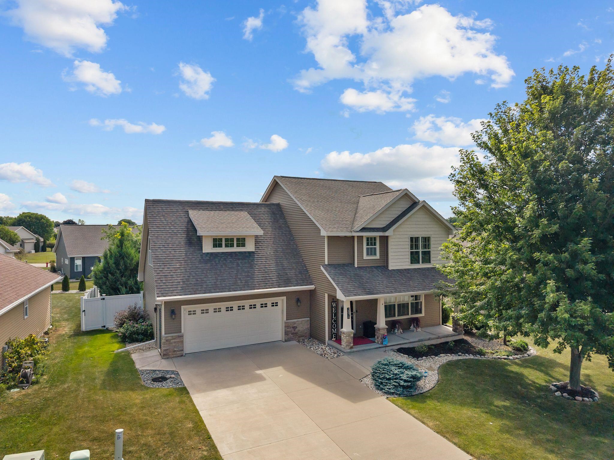 2876 Chrystella Dr, Menasha, WI 54952