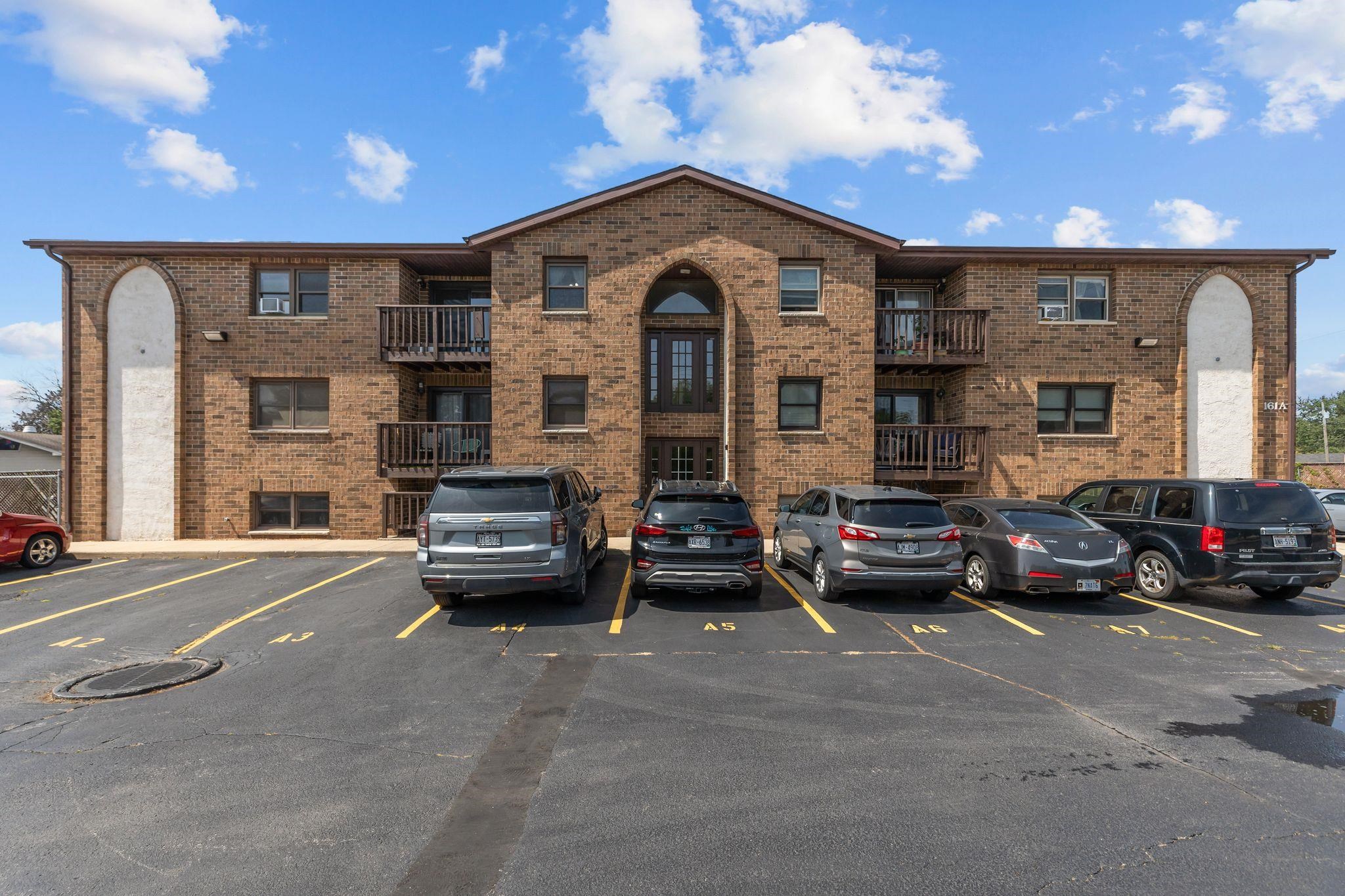 1161 Gillingham Rd #4A, Neenah, WI 54956-3989