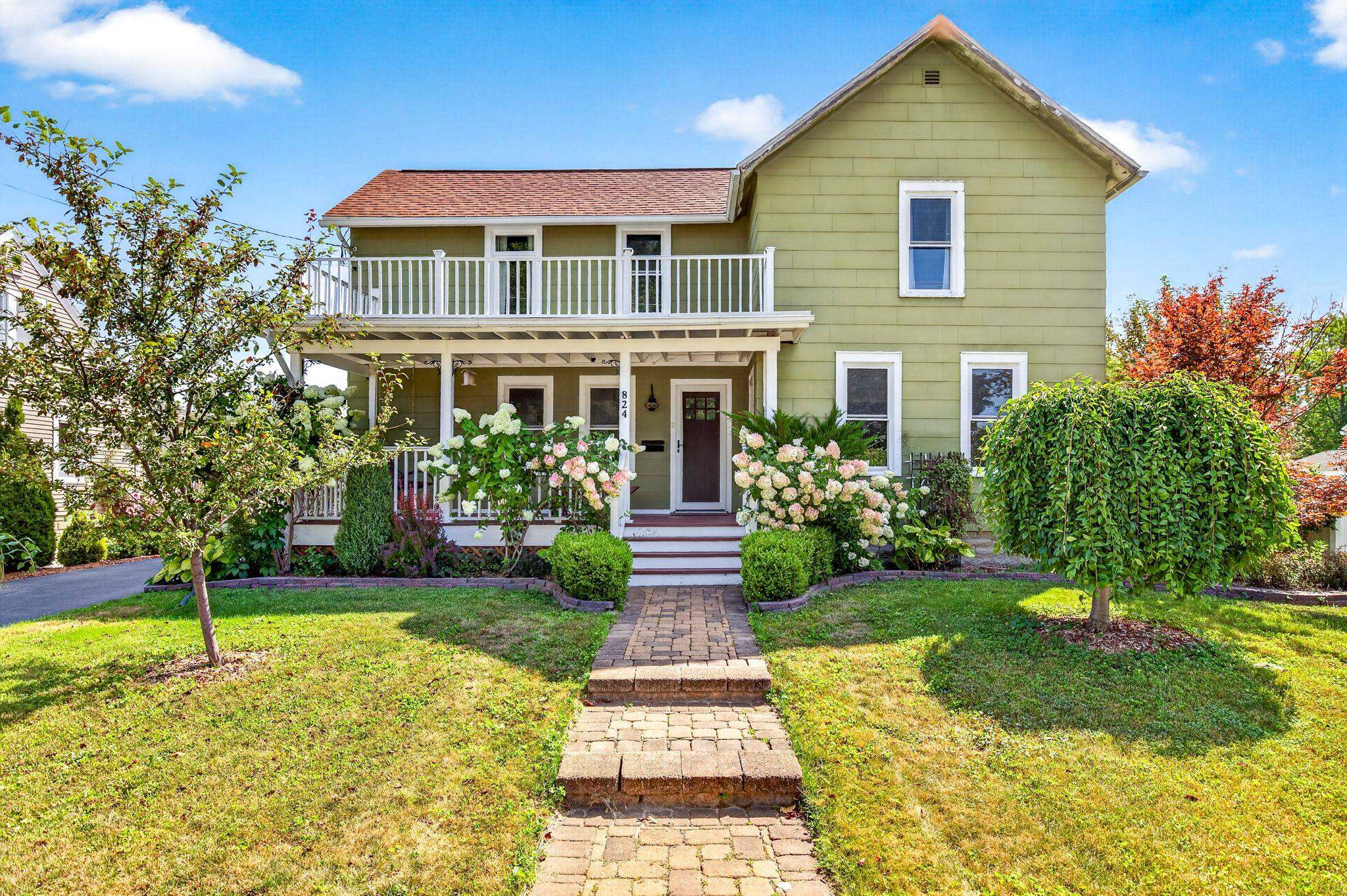 824 S Weimar St, Appleton, WI 54915