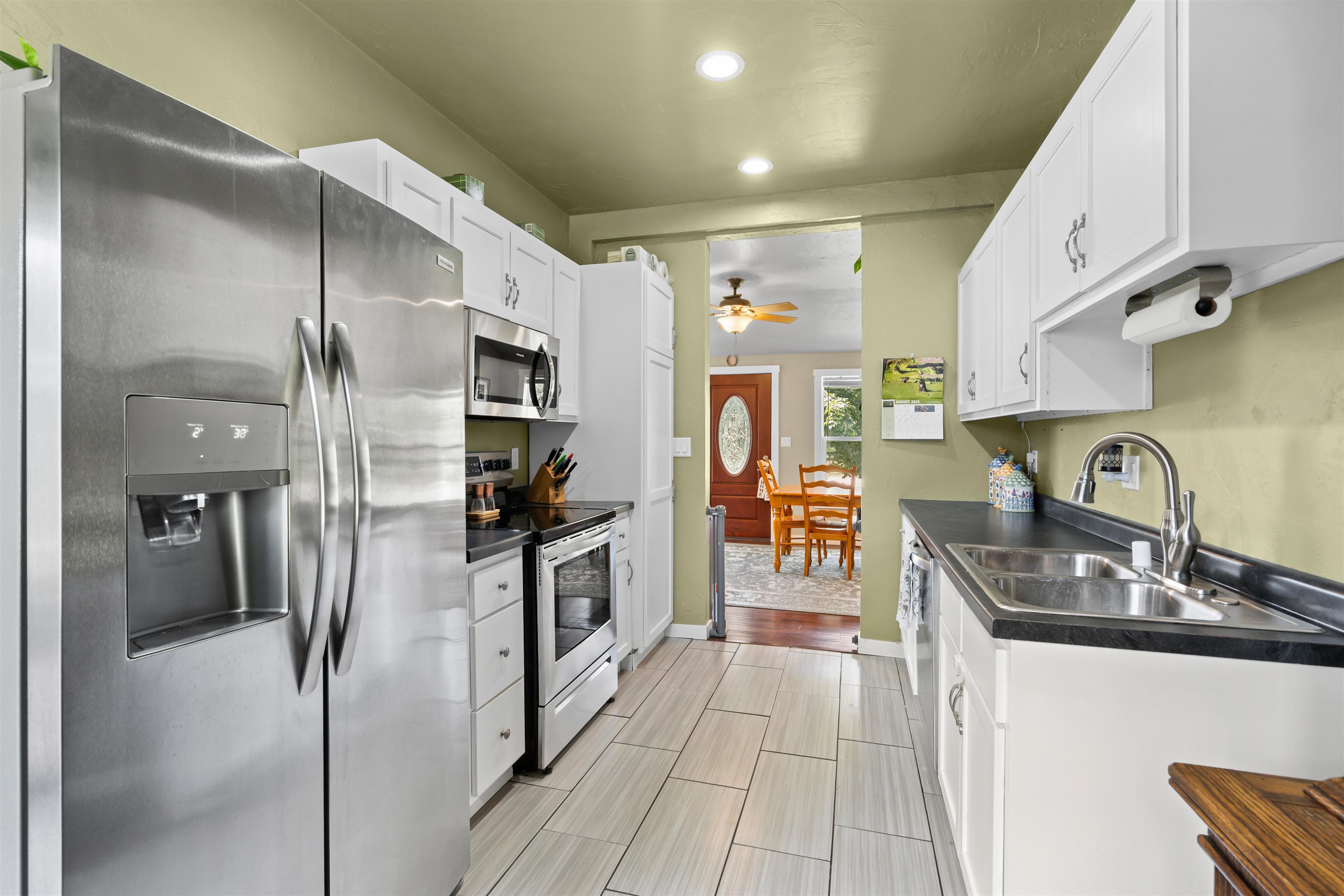 616 Meade St, Kaukauna, WI 54130-1154