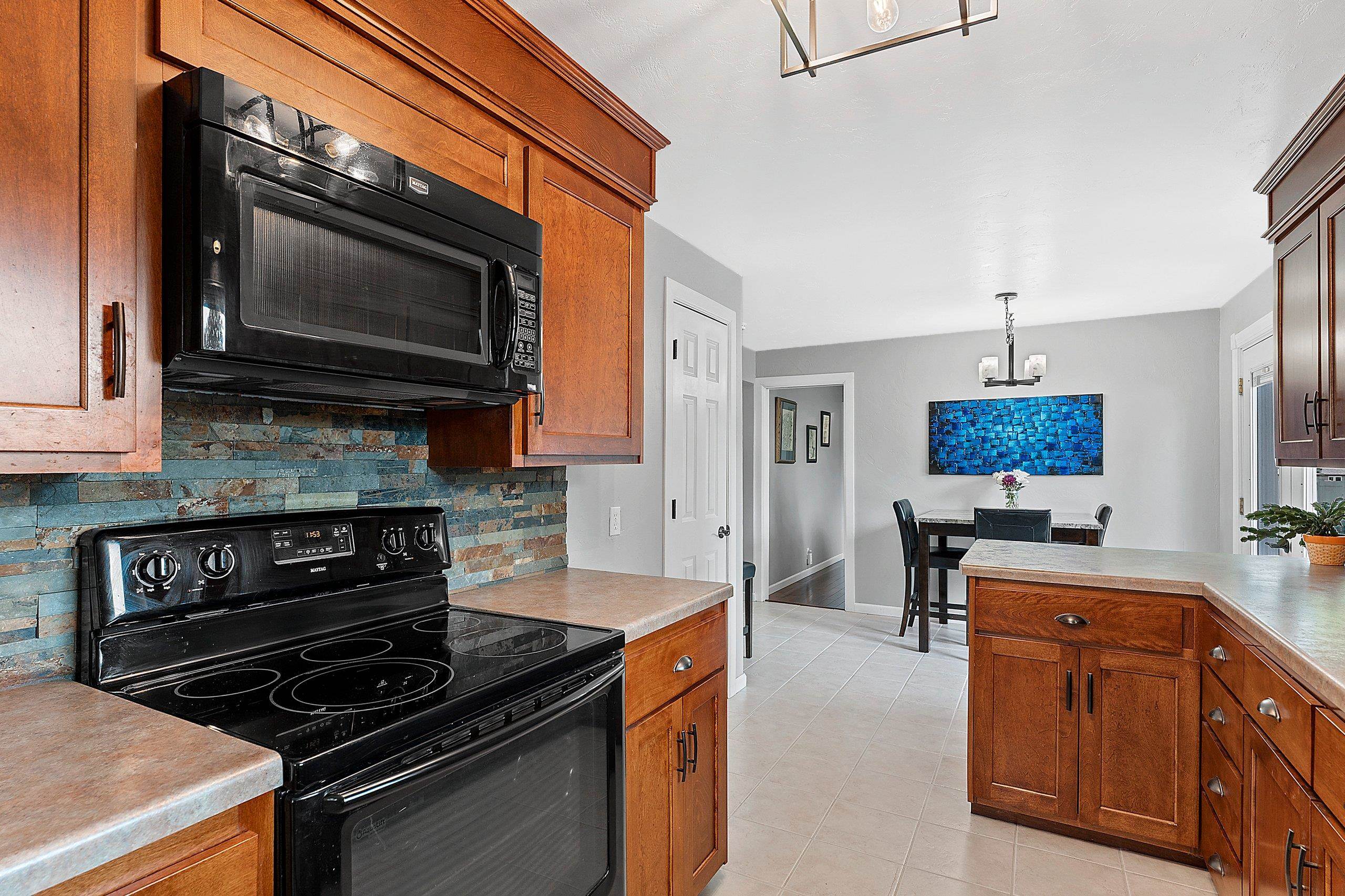 825 W Marquette St, Appleton, WI 54914