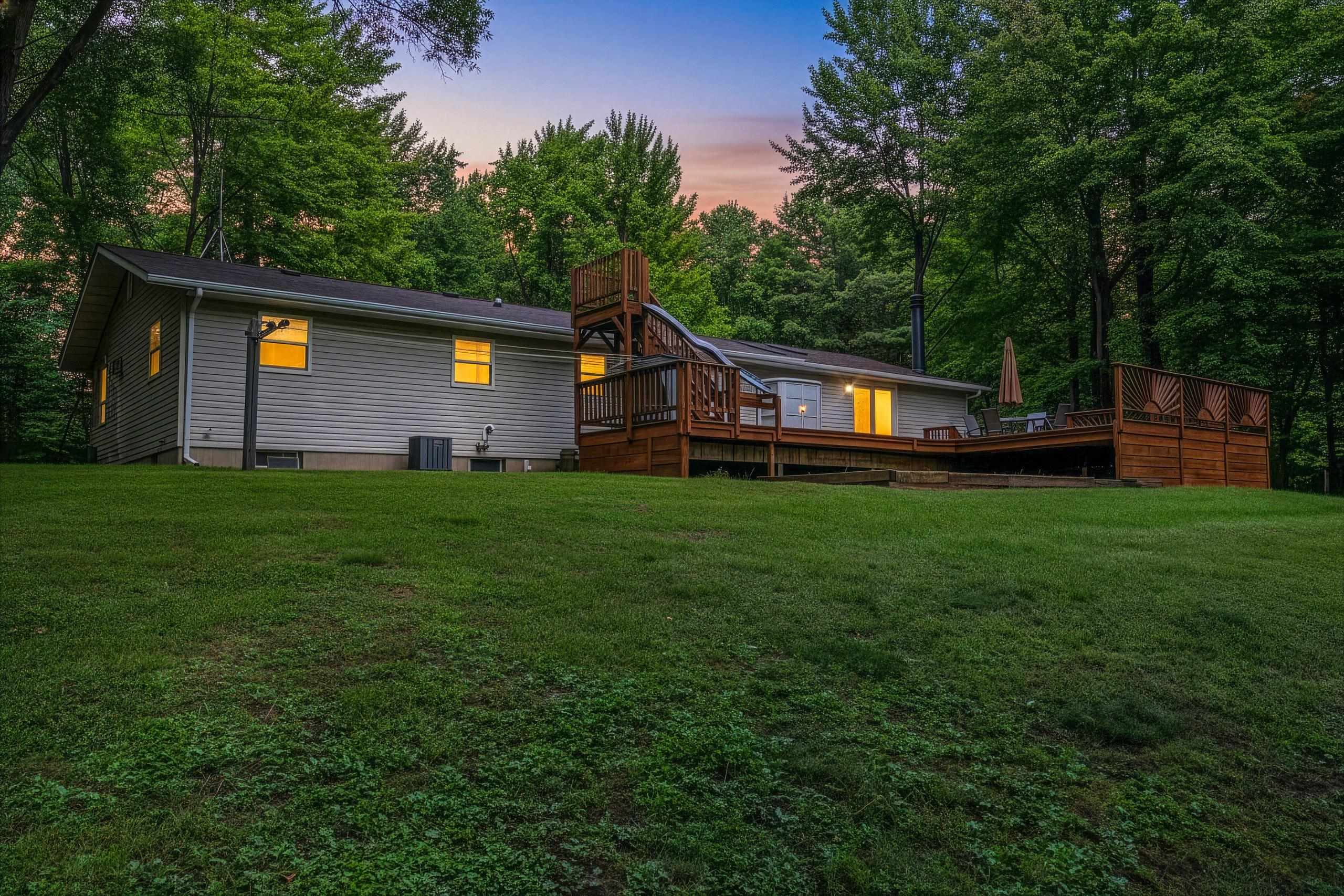 W6867 Curt Black Rd, Shawano, WI 54166