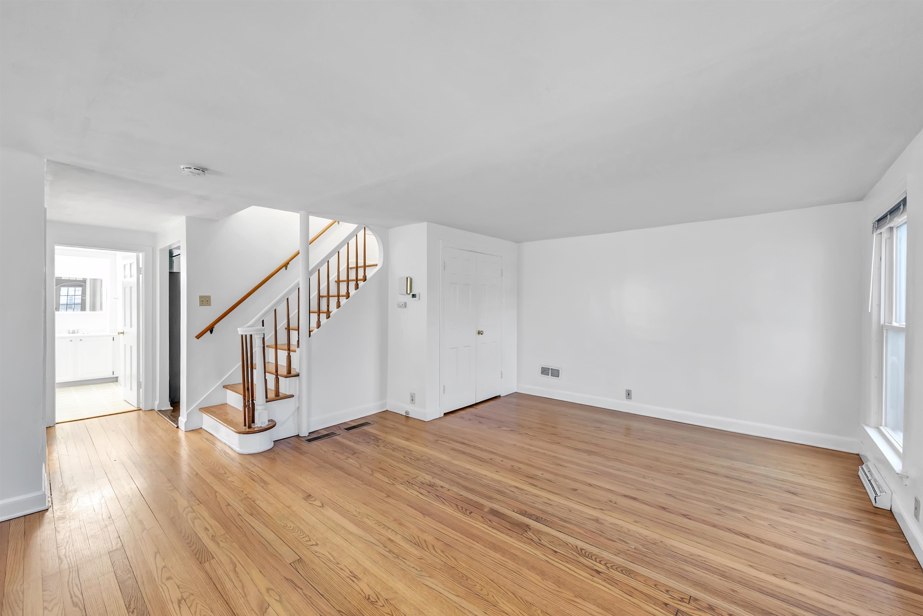 1827 W Wisconsin Ave, Appleton, WI 54914