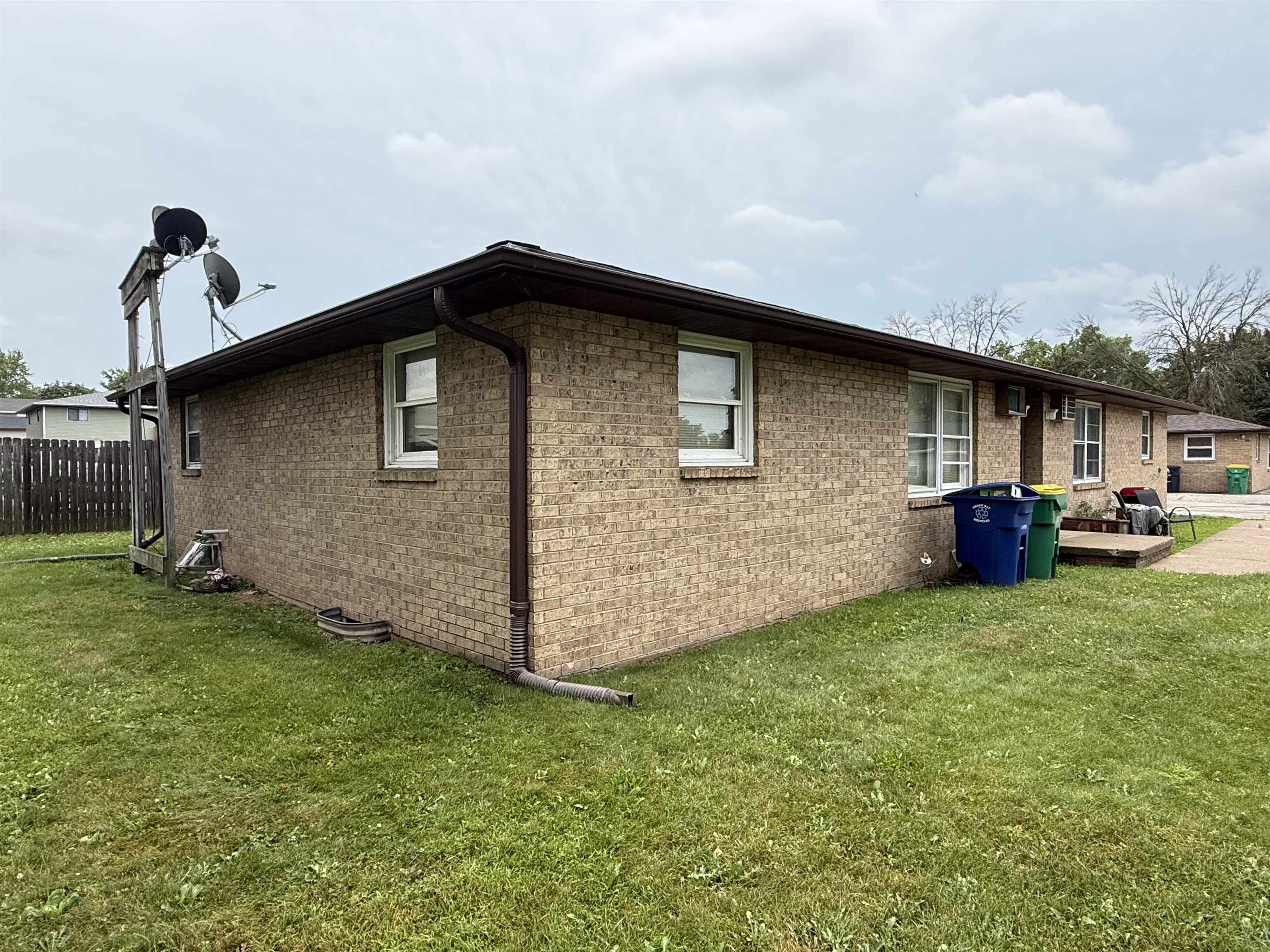 2241 Imperial Ln, Green Bay, WI 54302
