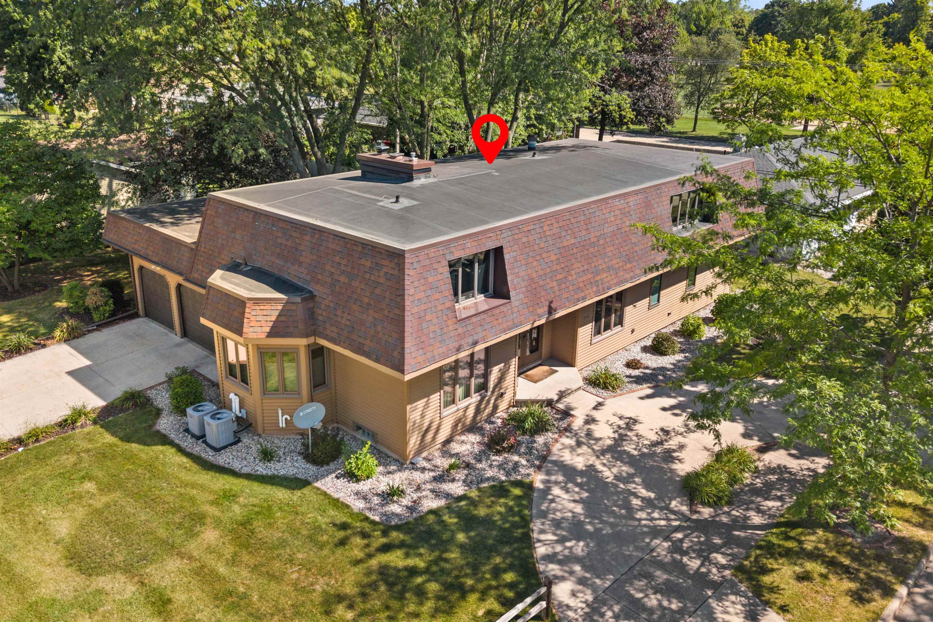 1710 W Marquette St, Appleton, WI 54914-2212