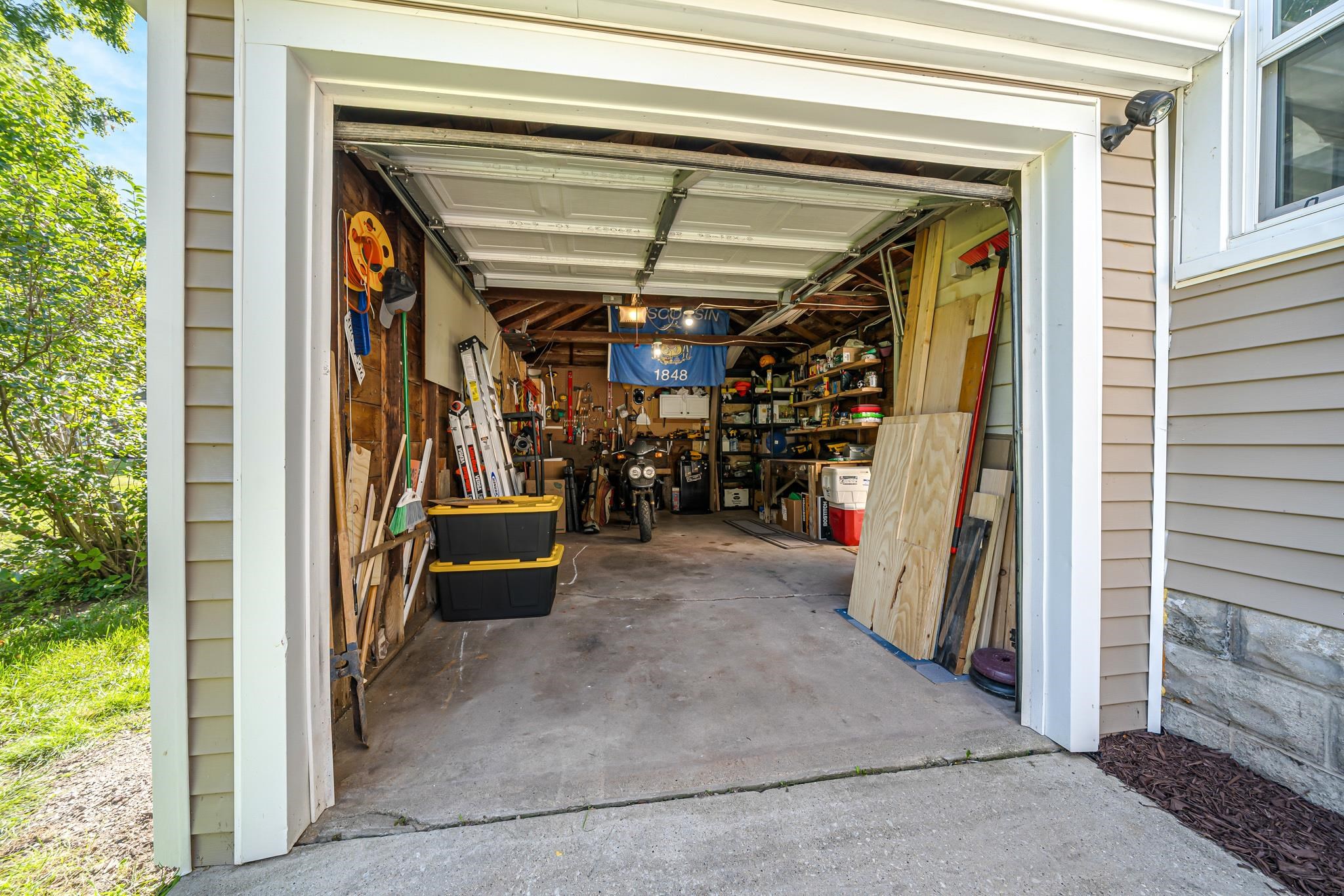 614 Kaukauna St, Kaukauna, WI 54130