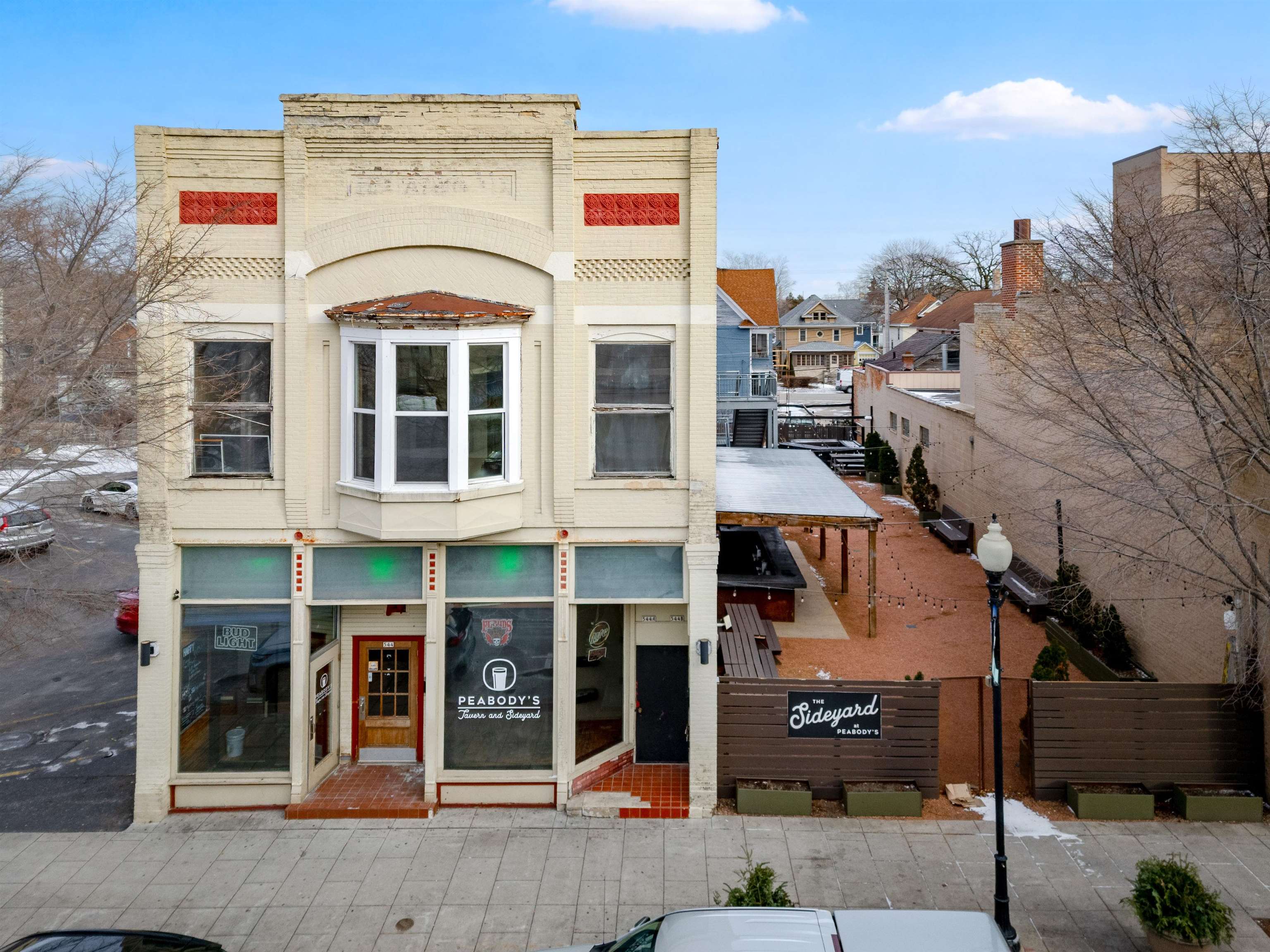 544 N Main St, Oshkosh, WI 54901-4925