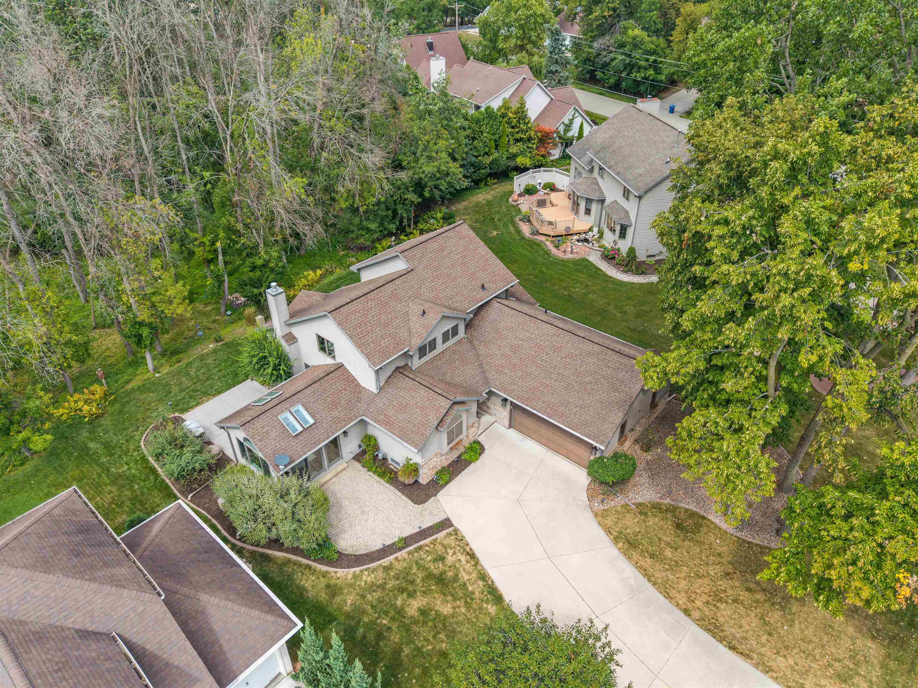 2238 Woodlawn Ln, Appleton, WI 54914