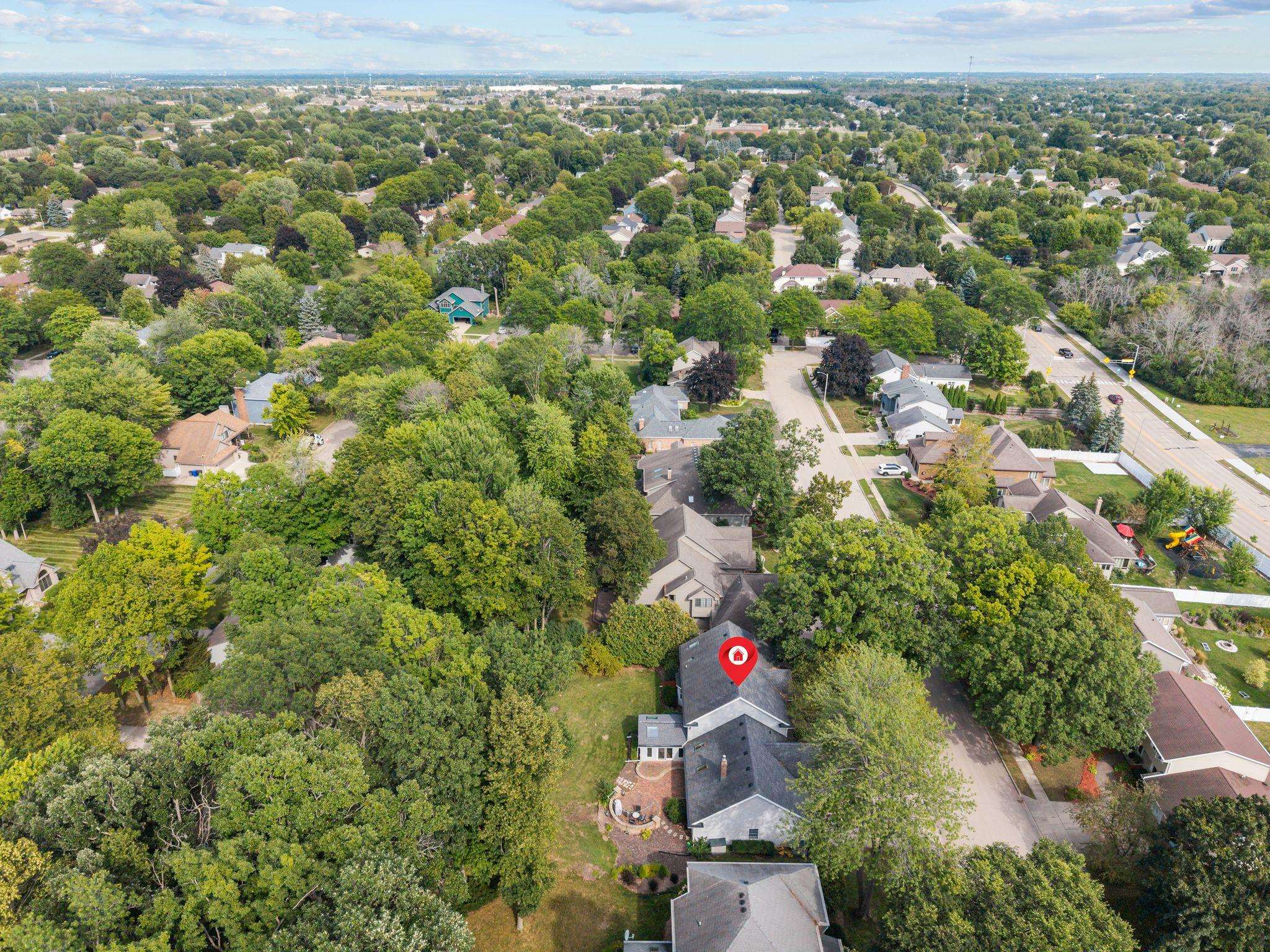 918 E Kramer Ln, Appleton, WI 54915
