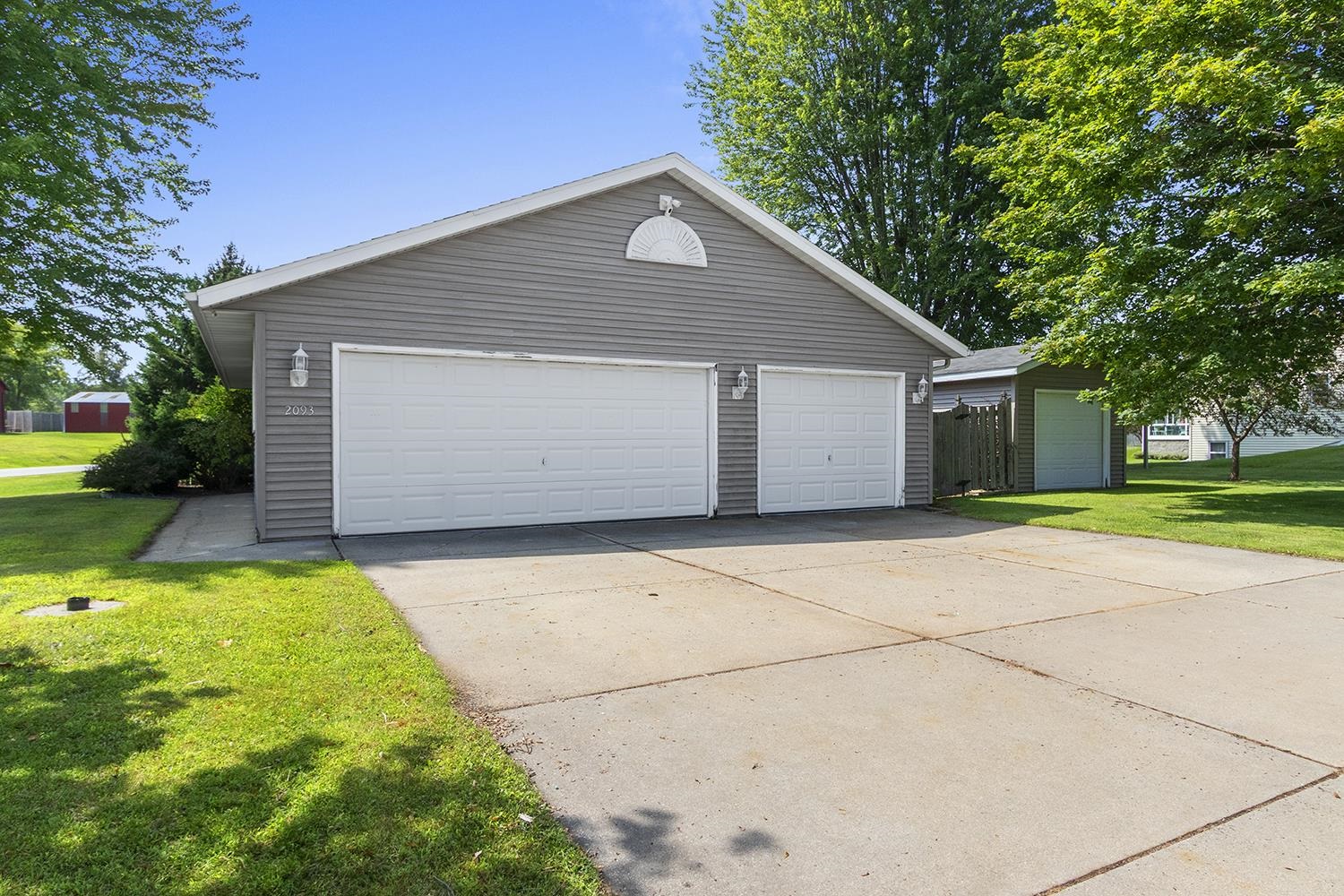 2093 Weedy St, Suamico, WI 54313