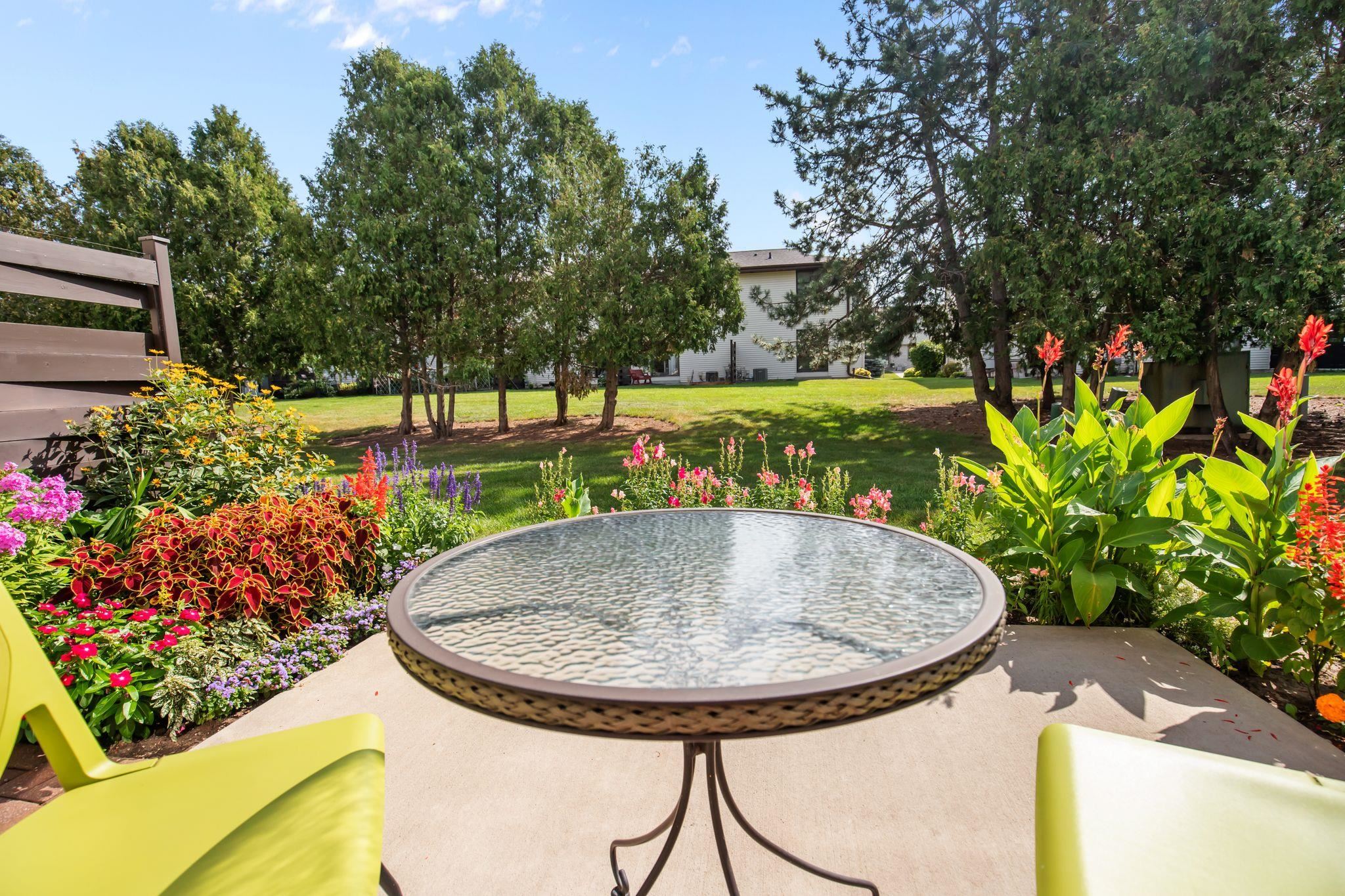 800 S Westhaven Pl #D, Appleton, WI 54914