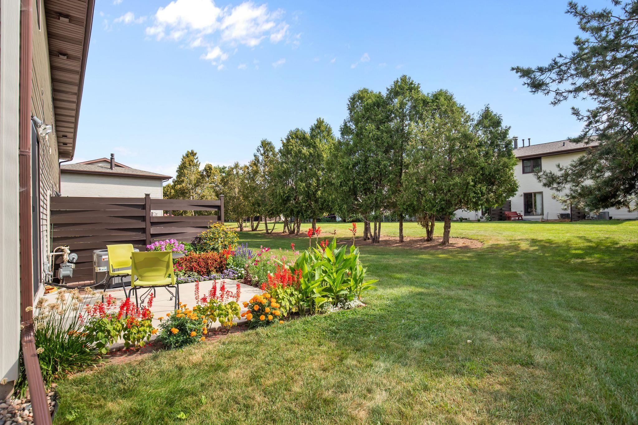 800 S Westhaven Pl #D, Appleton, WI 54914