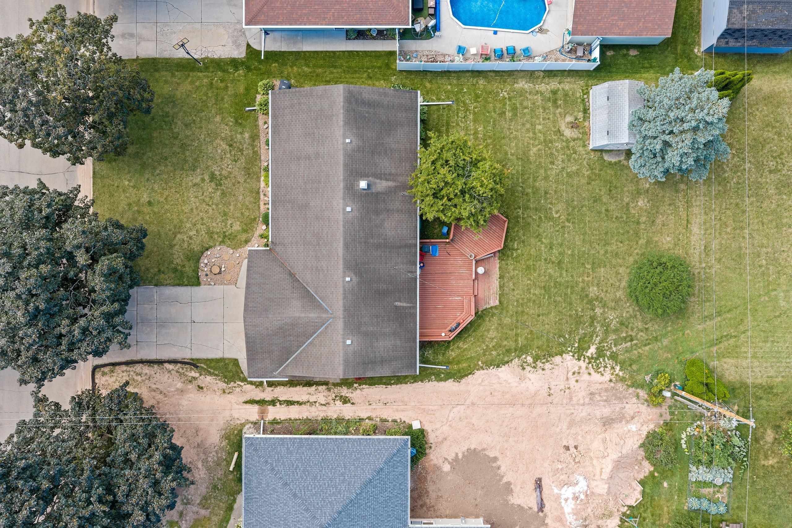 1192 Alice Dr, Green Bay, WI 54304