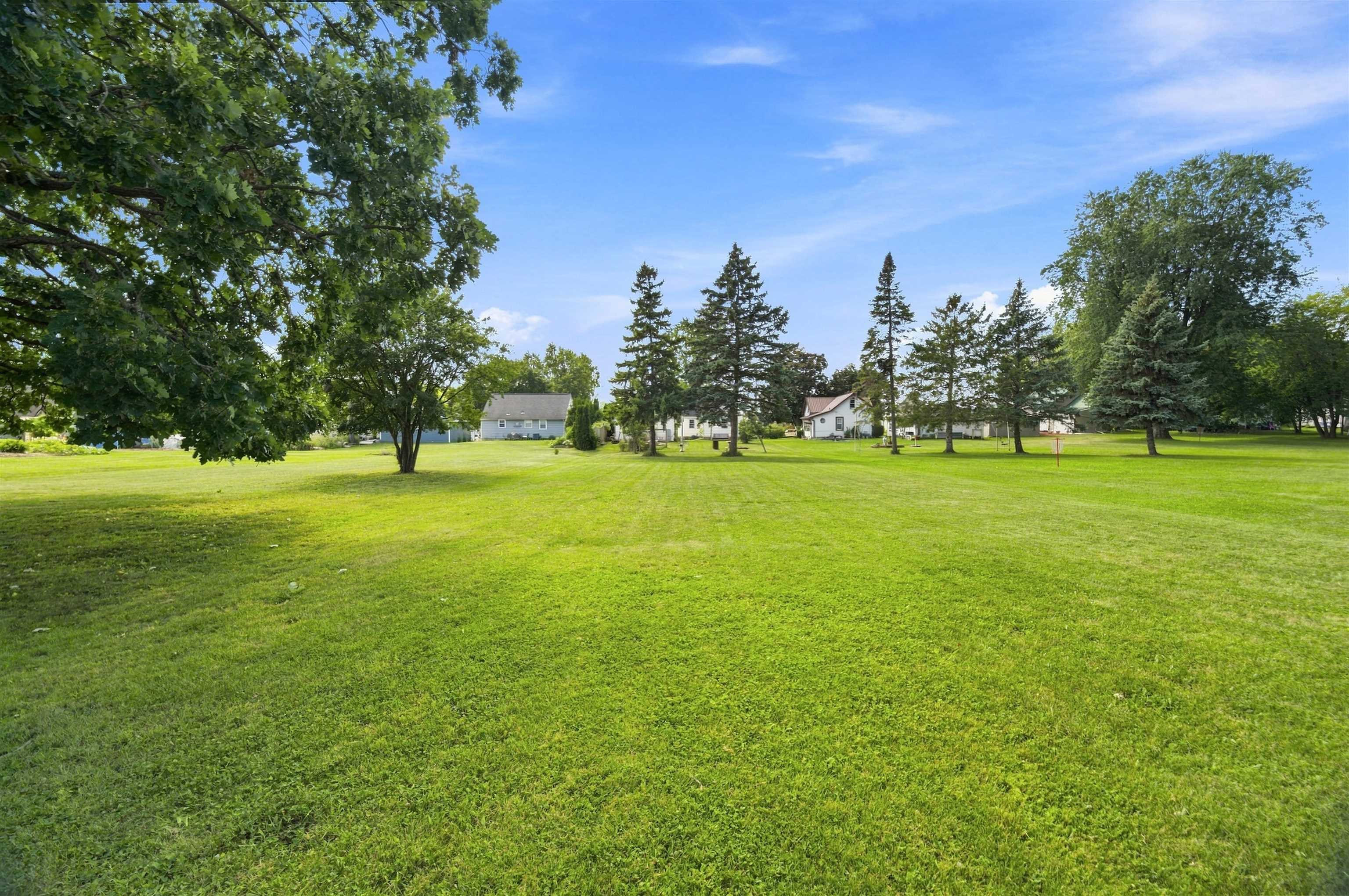 1118 Harrison St, Kaukauna, WI 54130