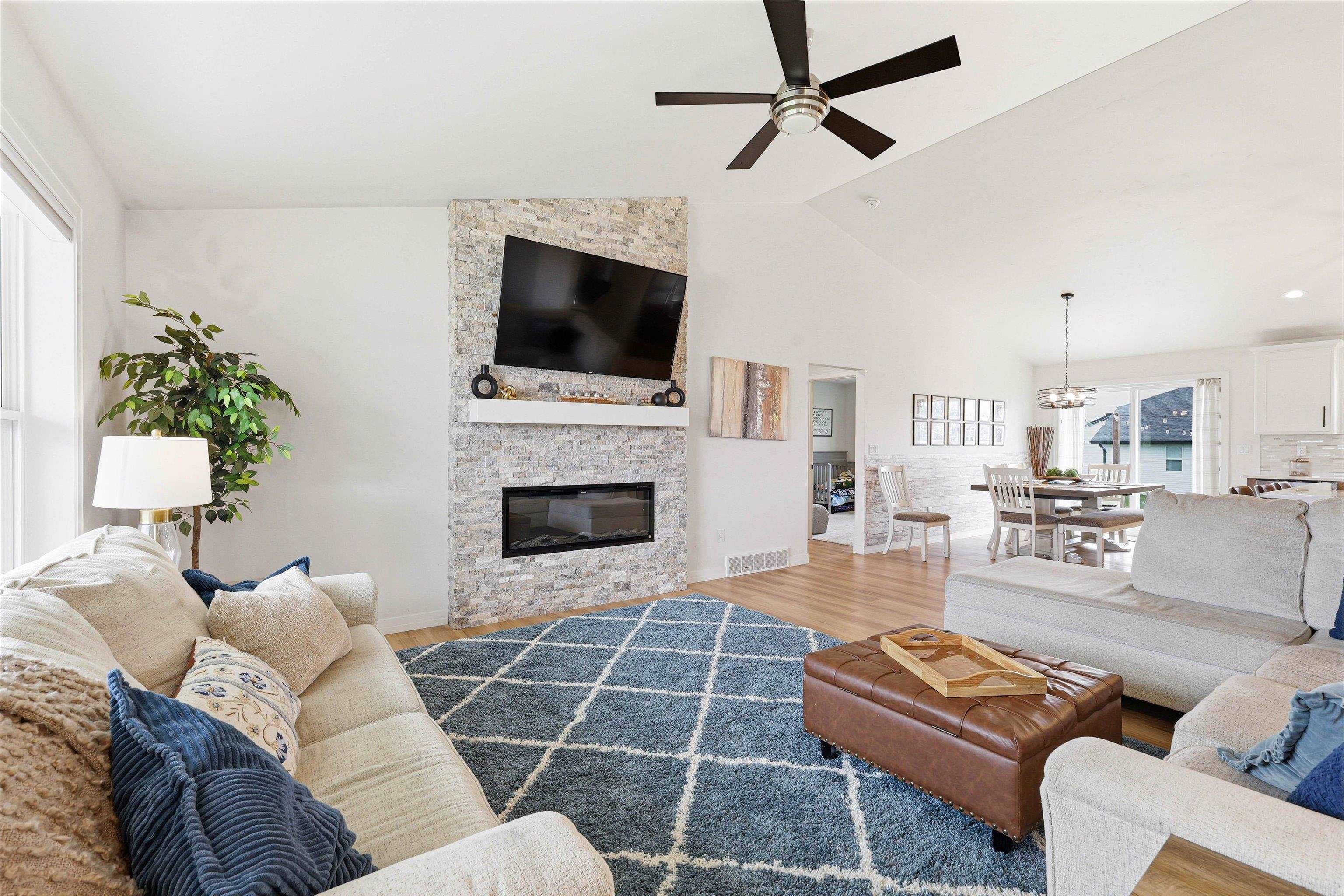 2359 Tigerwood Trl, De Pere, WI 54115