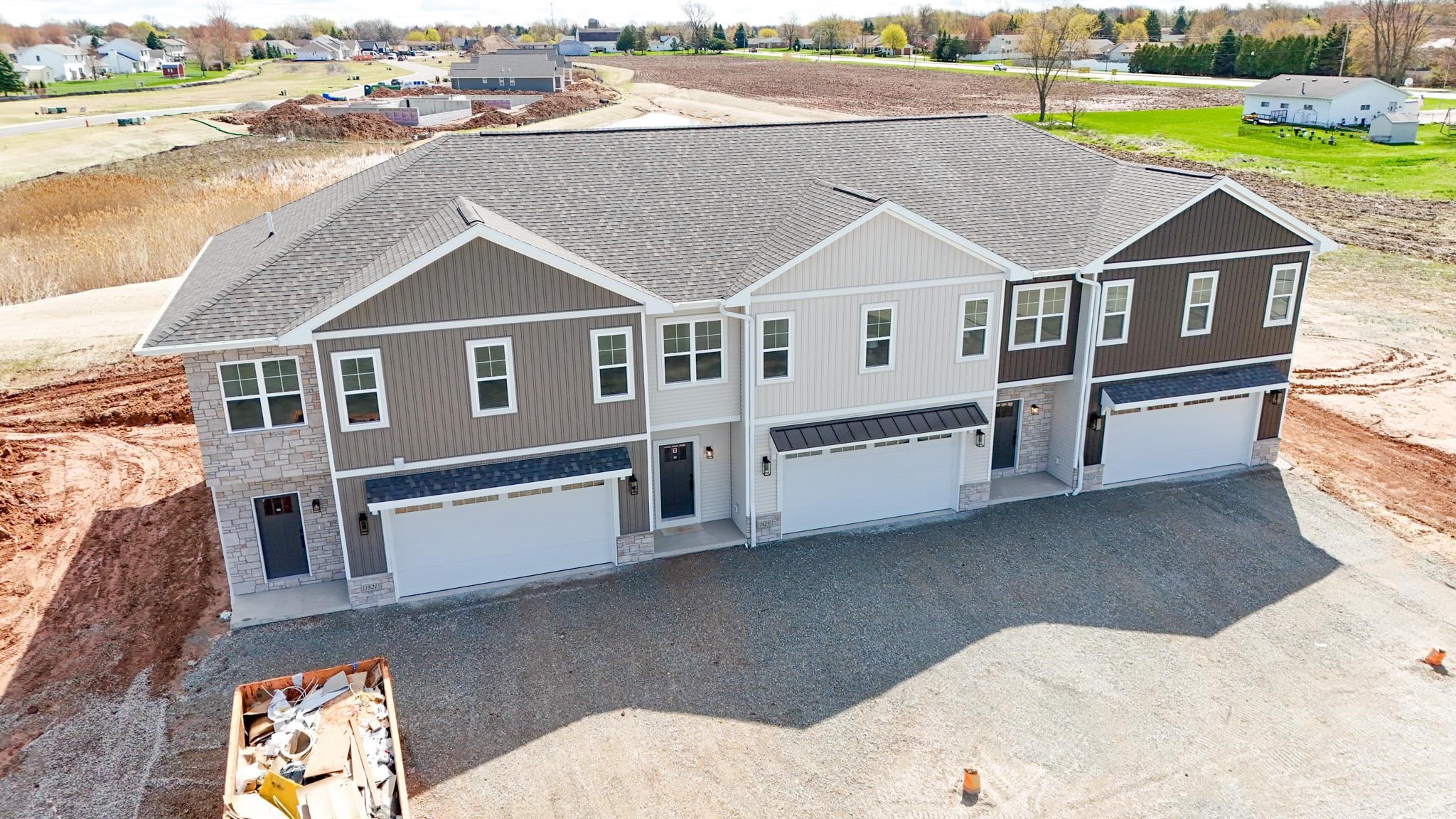 1849 London Rd, Green Bay, WI 54311
