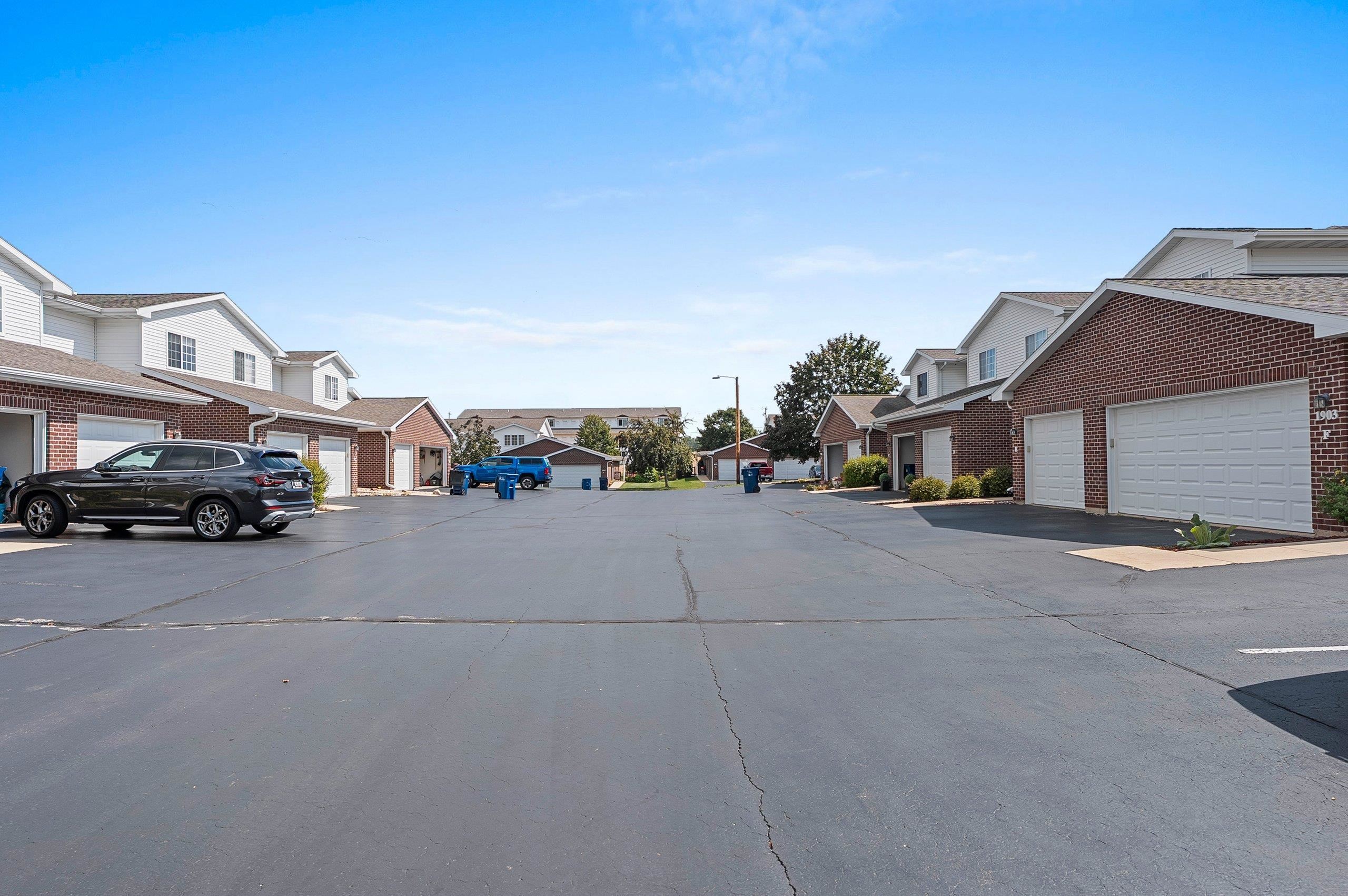 1903 Riverside Dr #E, Suamico, WI 54313
