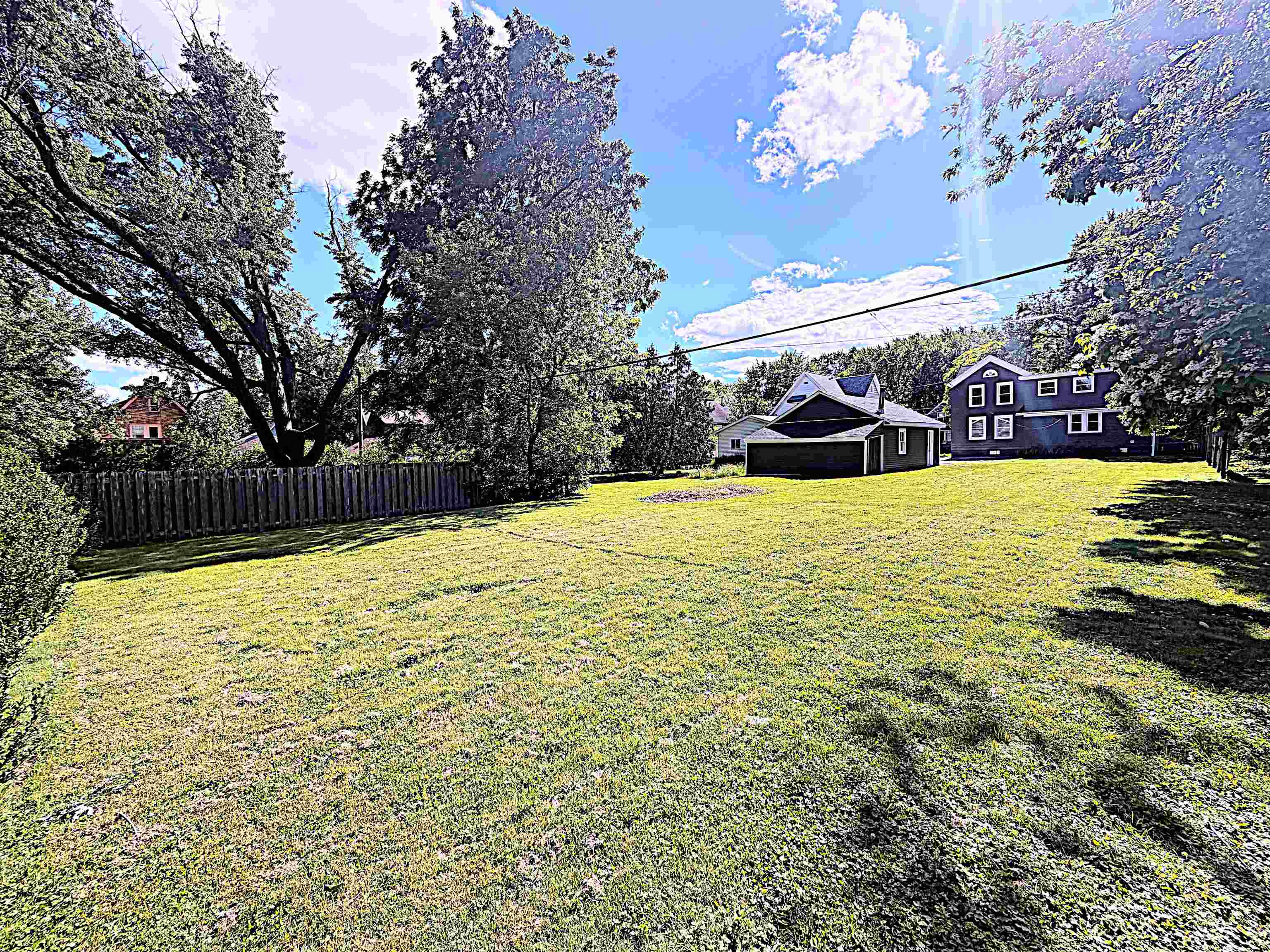 1730 N Oneida St, Appleton, WI 54911