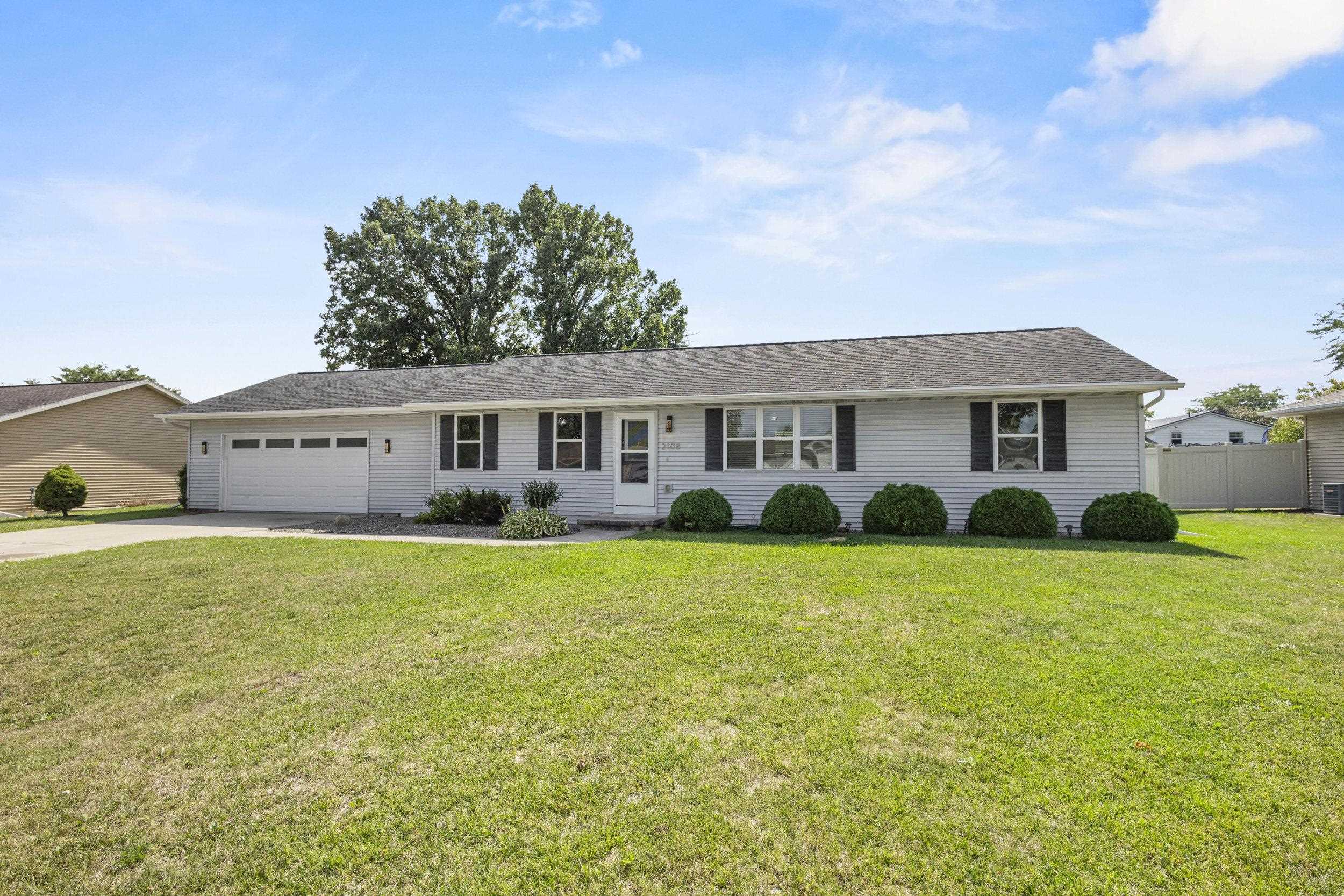 2108 Gadwall Ln, Green Bay, WI 54311